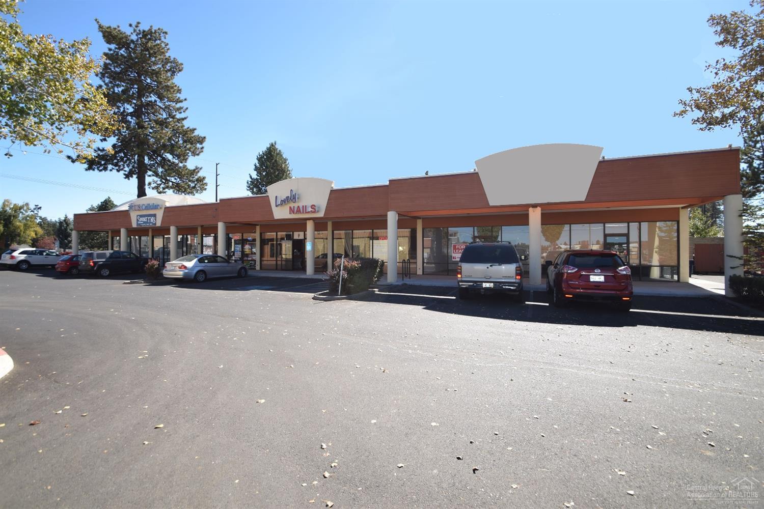 New West Plaza Retail Shopping Center includes two separate buildings for a total of 9,332 RSF +/- on a 0.84 acre parcel of land zoned Commercial General (CG). Only 3 tenants remain in the facility making it a prime redevelopment opportunity. Clean Phase I & Phase II, and all UIC & drywells registered and rule authorized. The project offers upside to the savvy commercial retail investor with the funds on hand to offer Tenant Improvement Allowances.