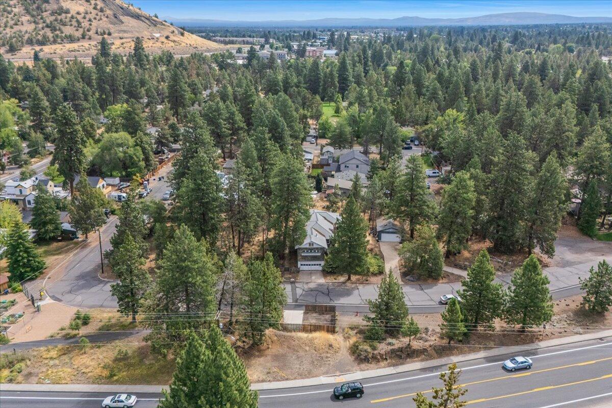 1st Addition Bend Pk - Residential
