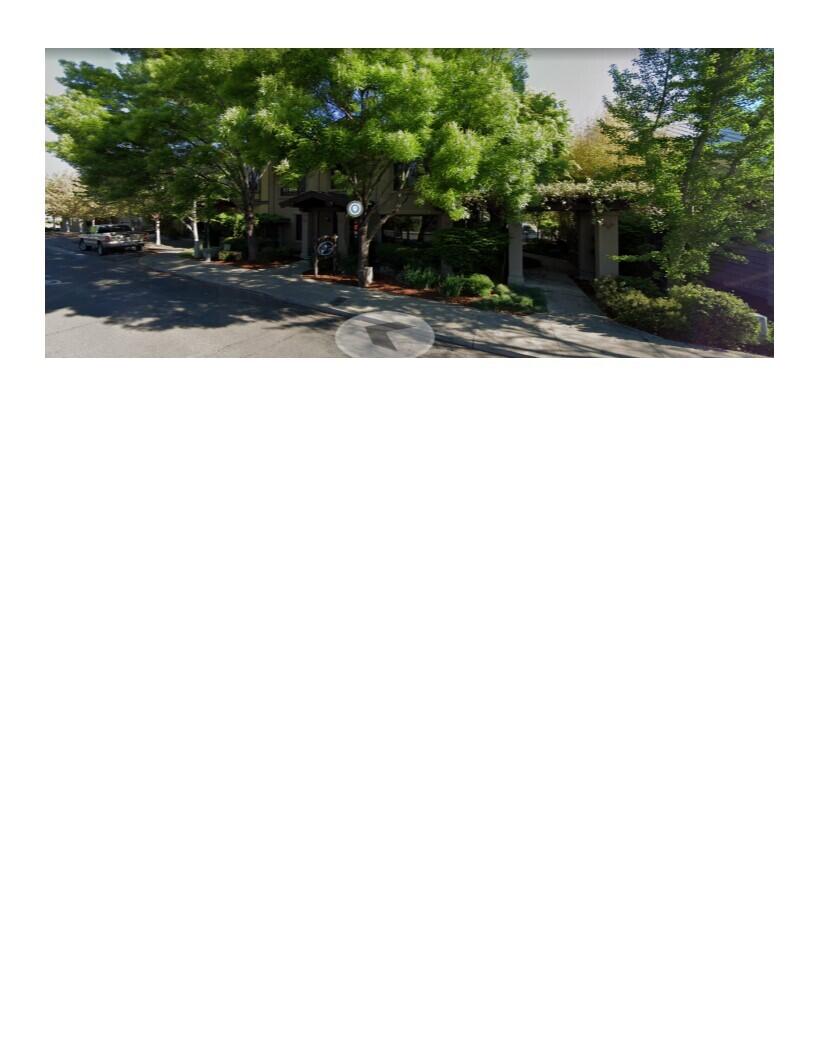 Great commercial/residential 2 story space in Ashland