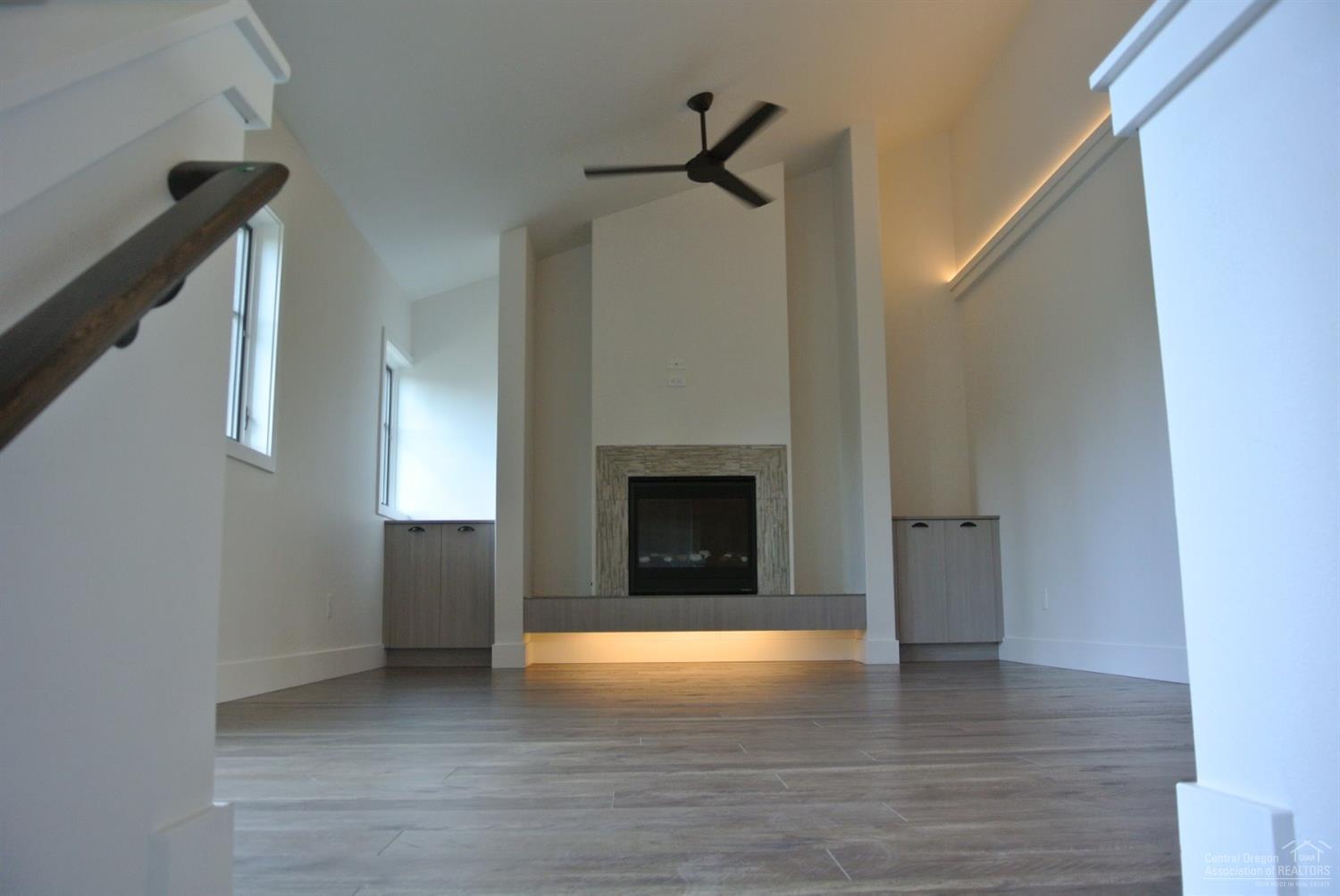 Peaks@Pine Meadow - Residential