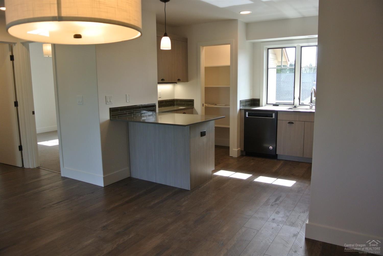 Peaks@Pine Meadow - Residential