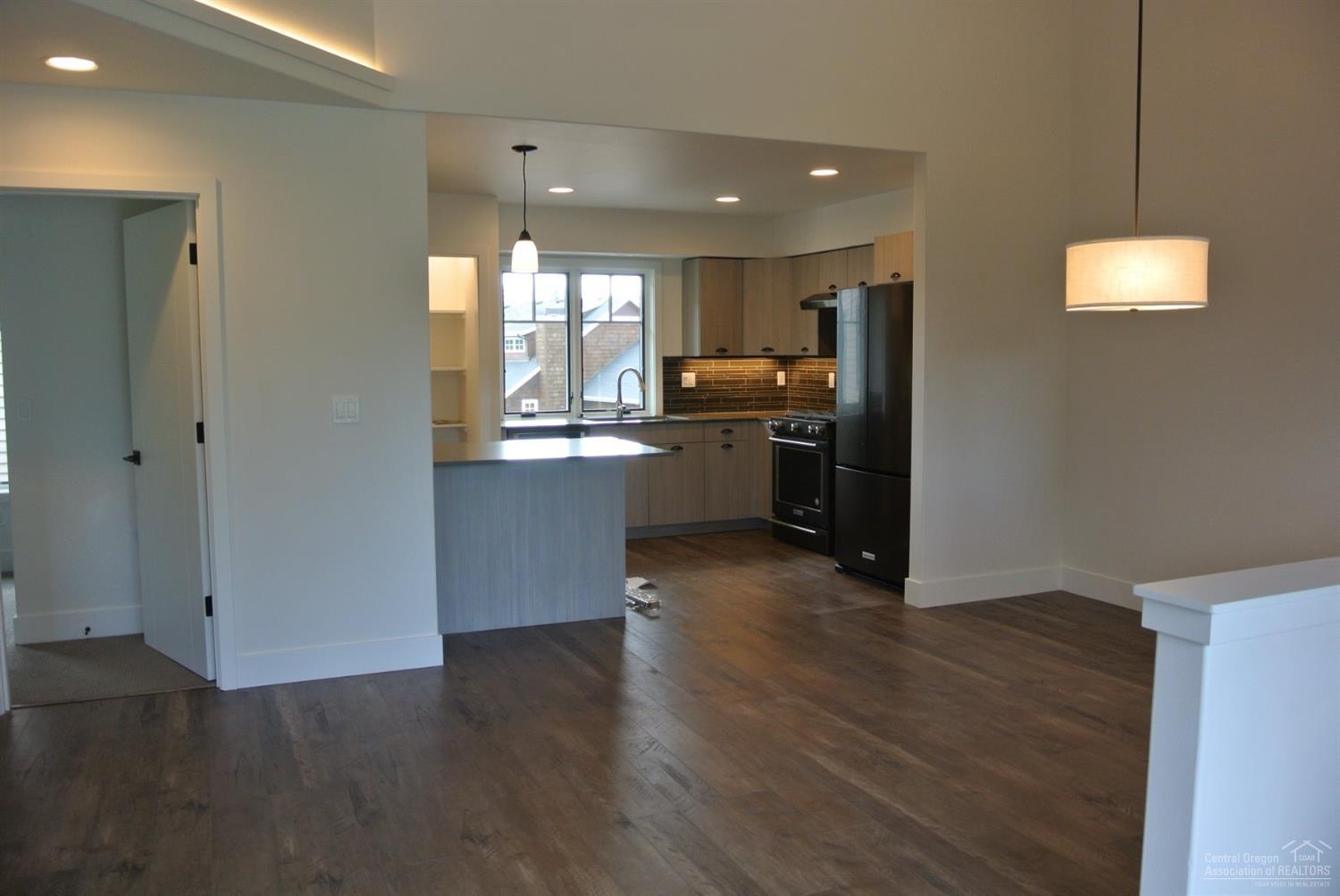 Peaks@Pine Meadow - Residential