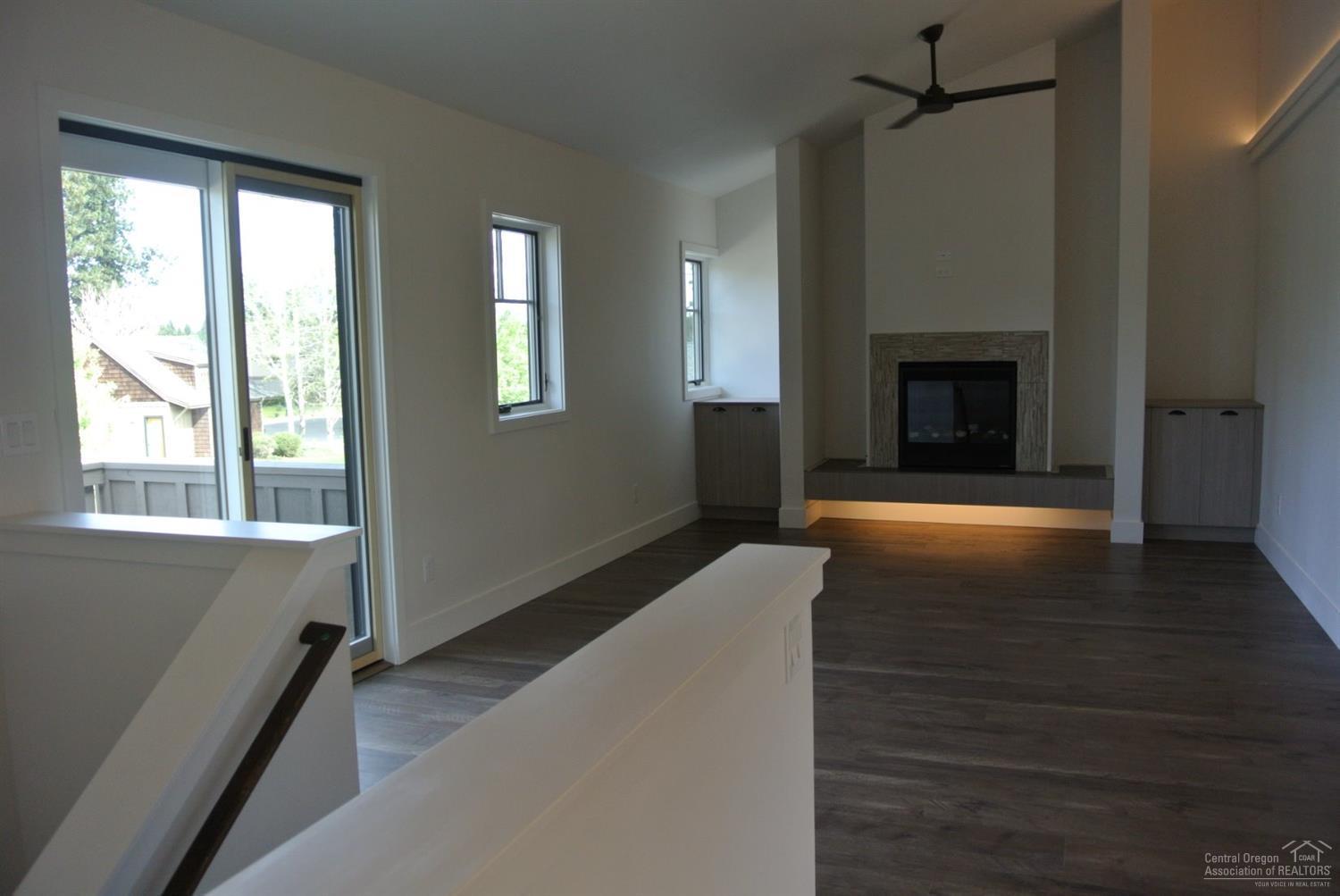 Peaks@Pine Meadow - Residential