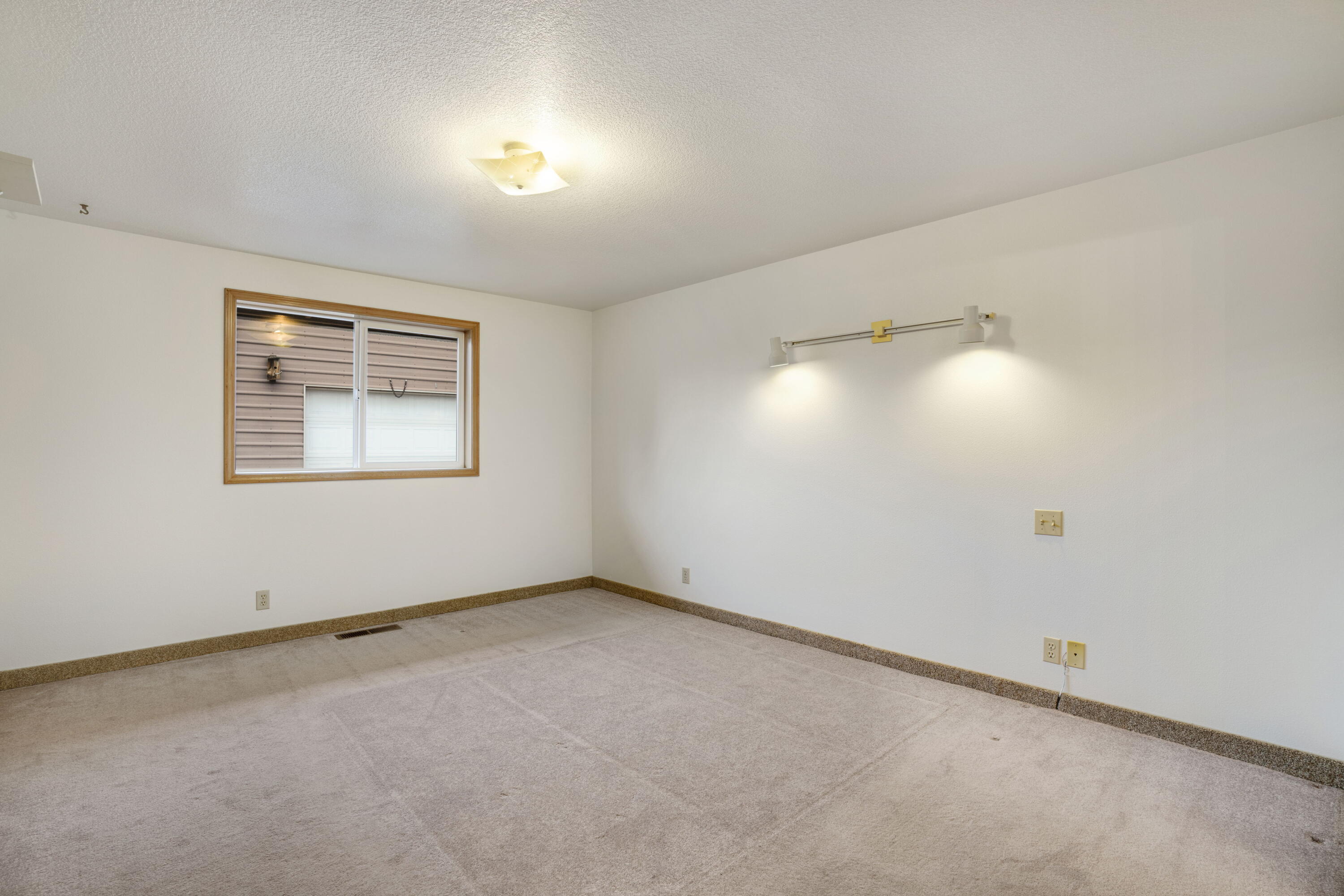 Ponderosa Cascade - Residential