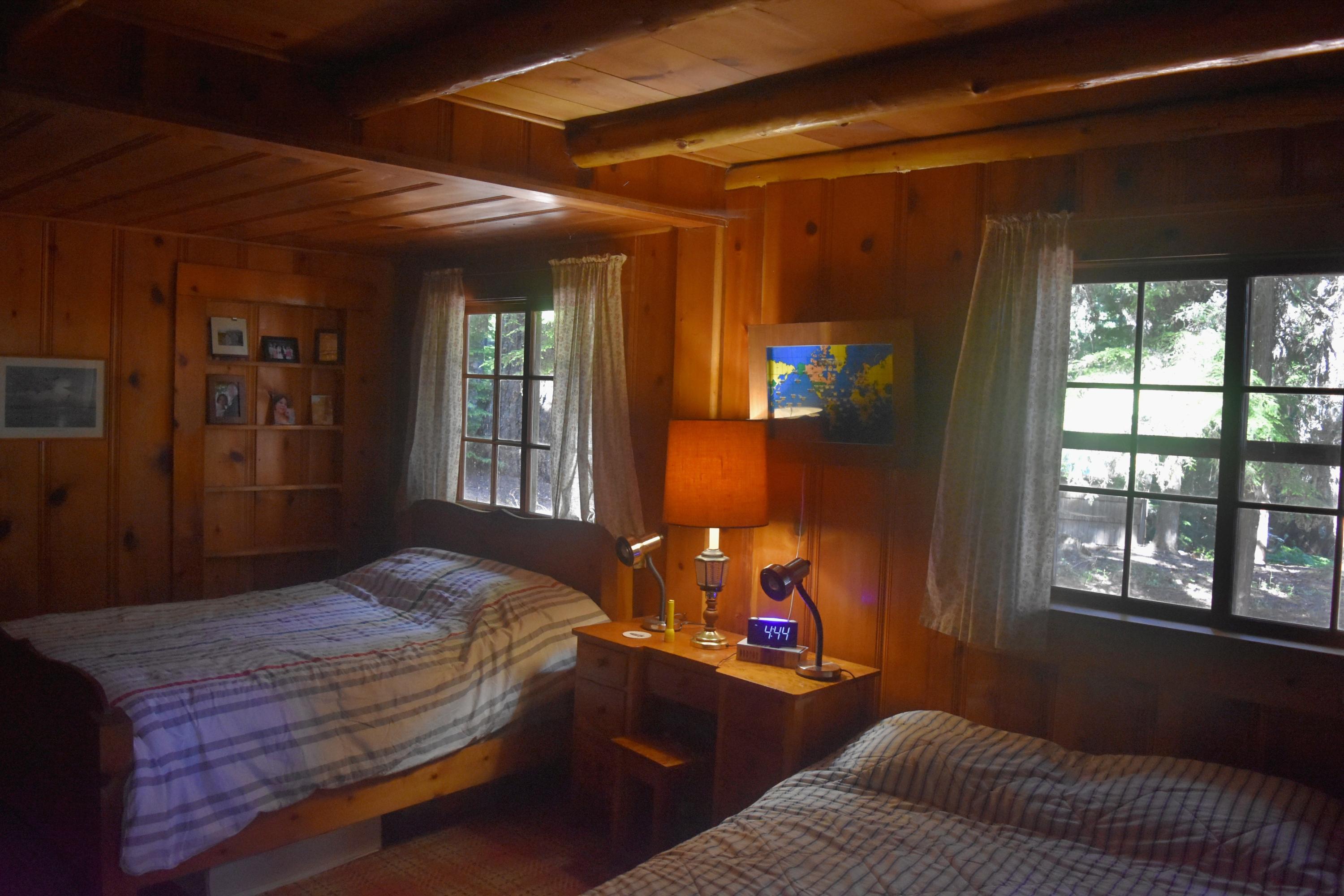 Odell Lake - Land