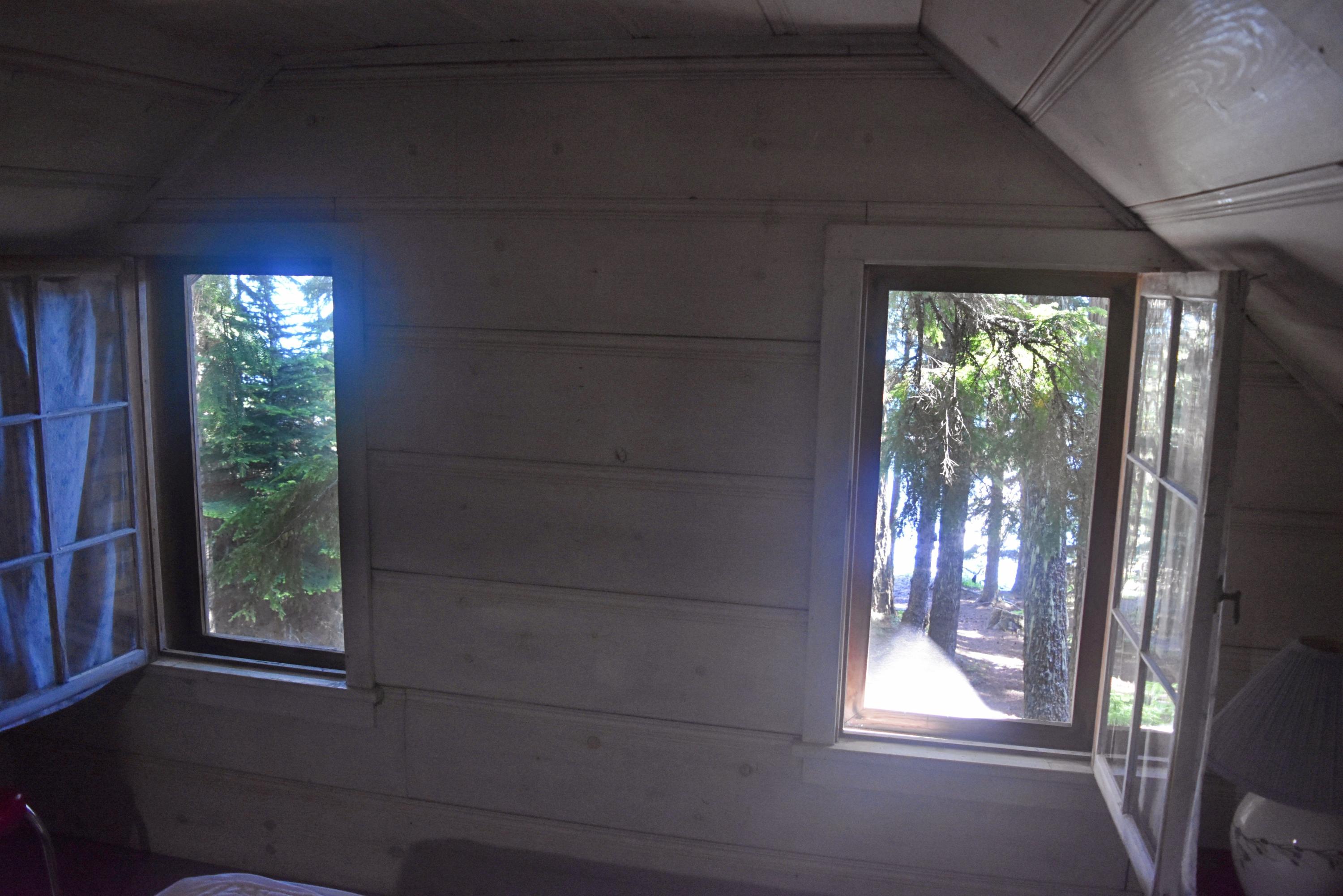 Odell Lake - Land