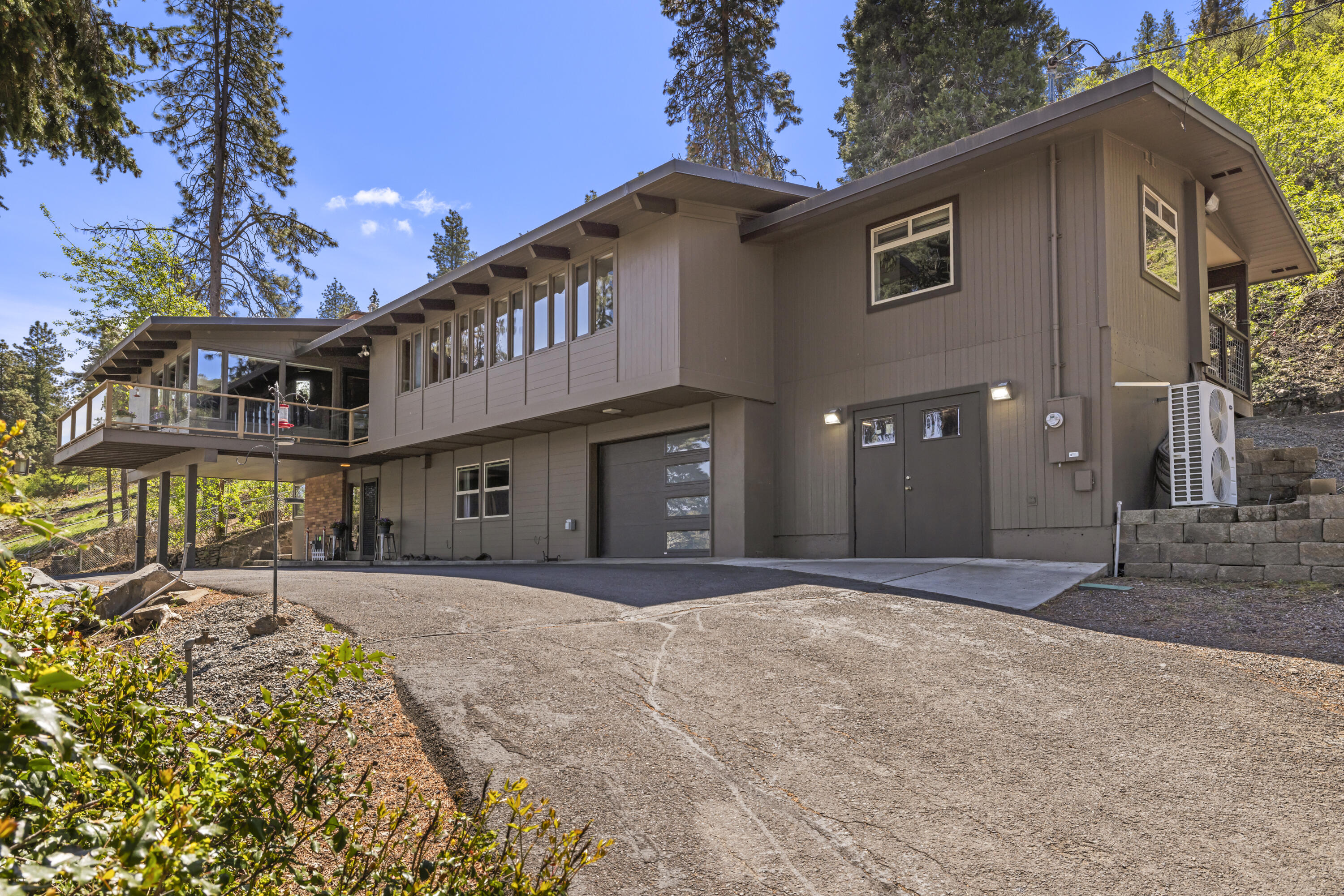 Lake Shore Gardens - Residential