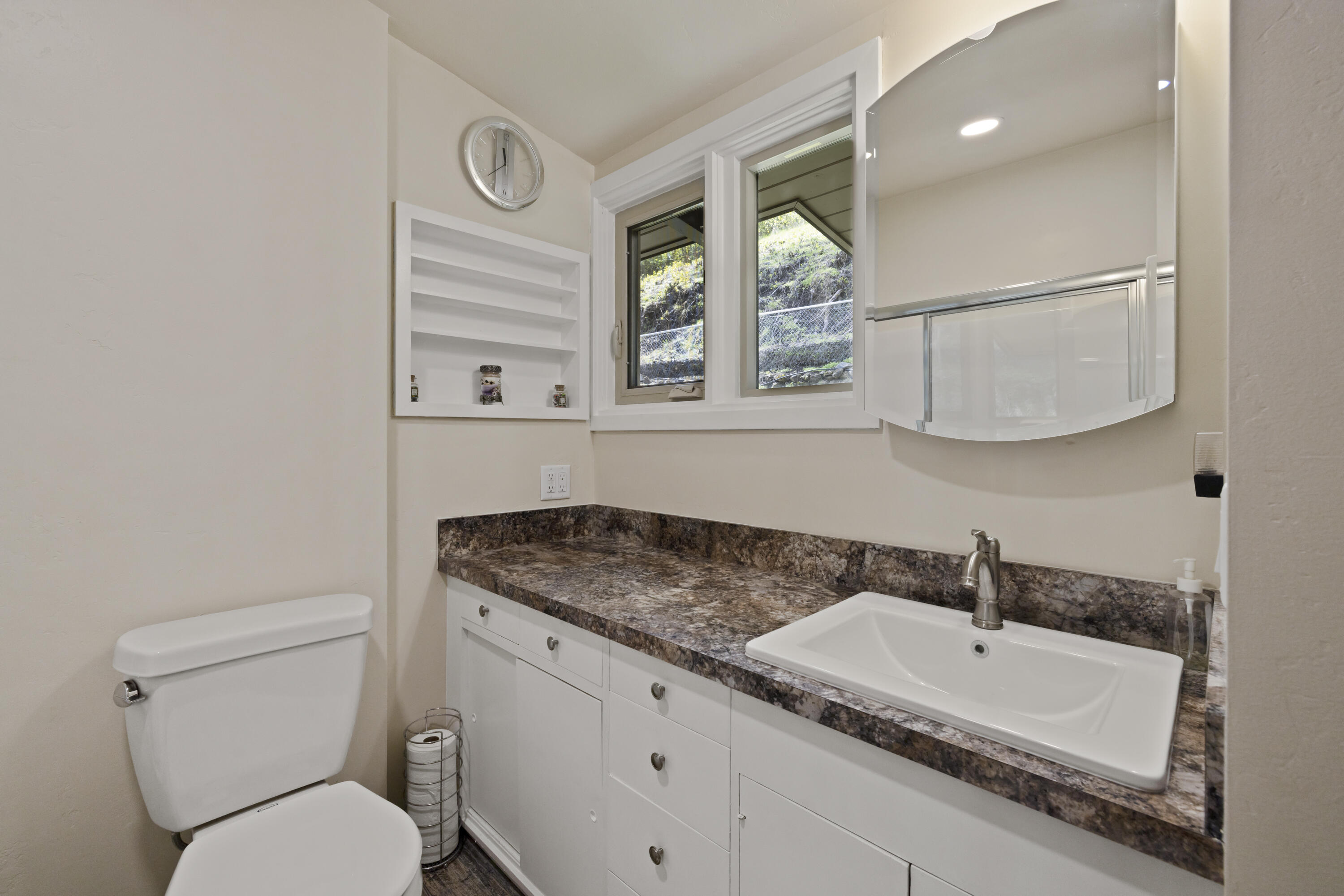 Lake Shore Gardens - Residential