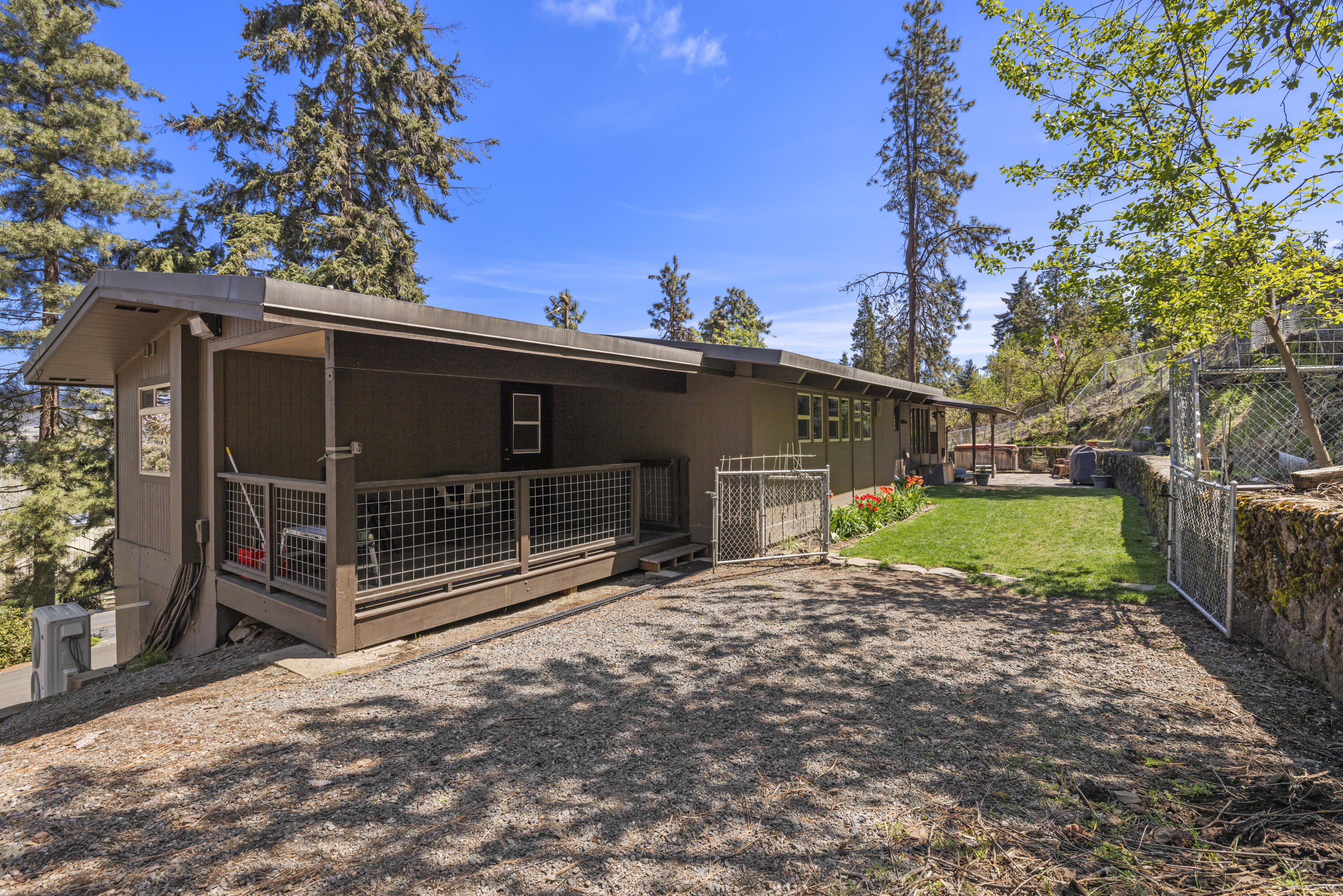 Lake Shore Gardens - Residential