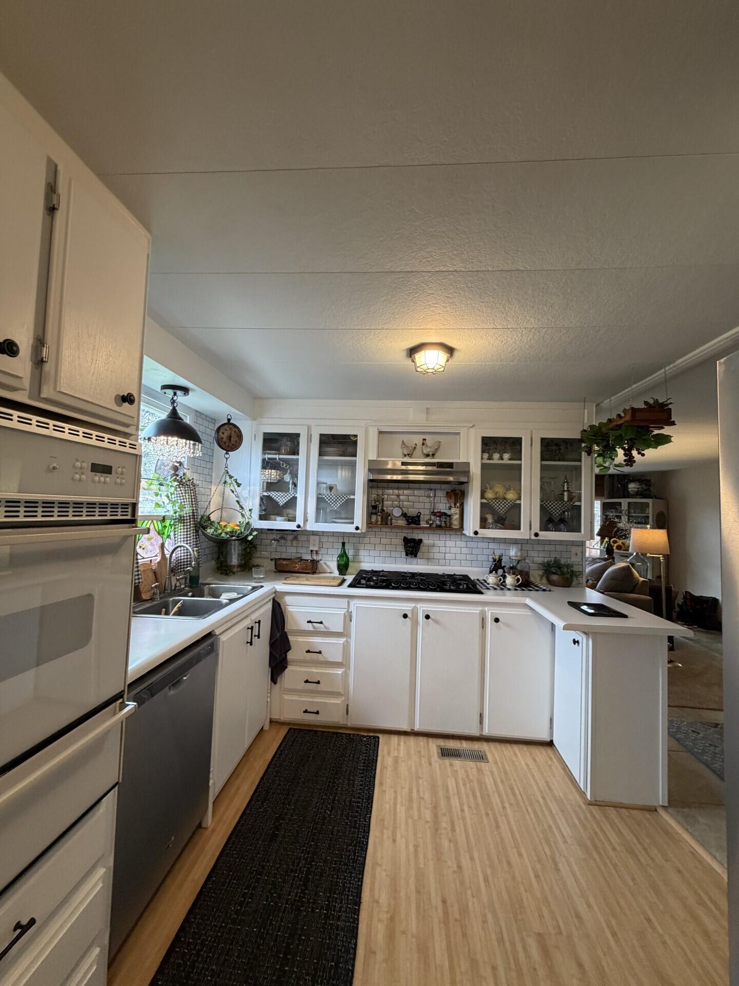 Rogue Lea Estates - Residential