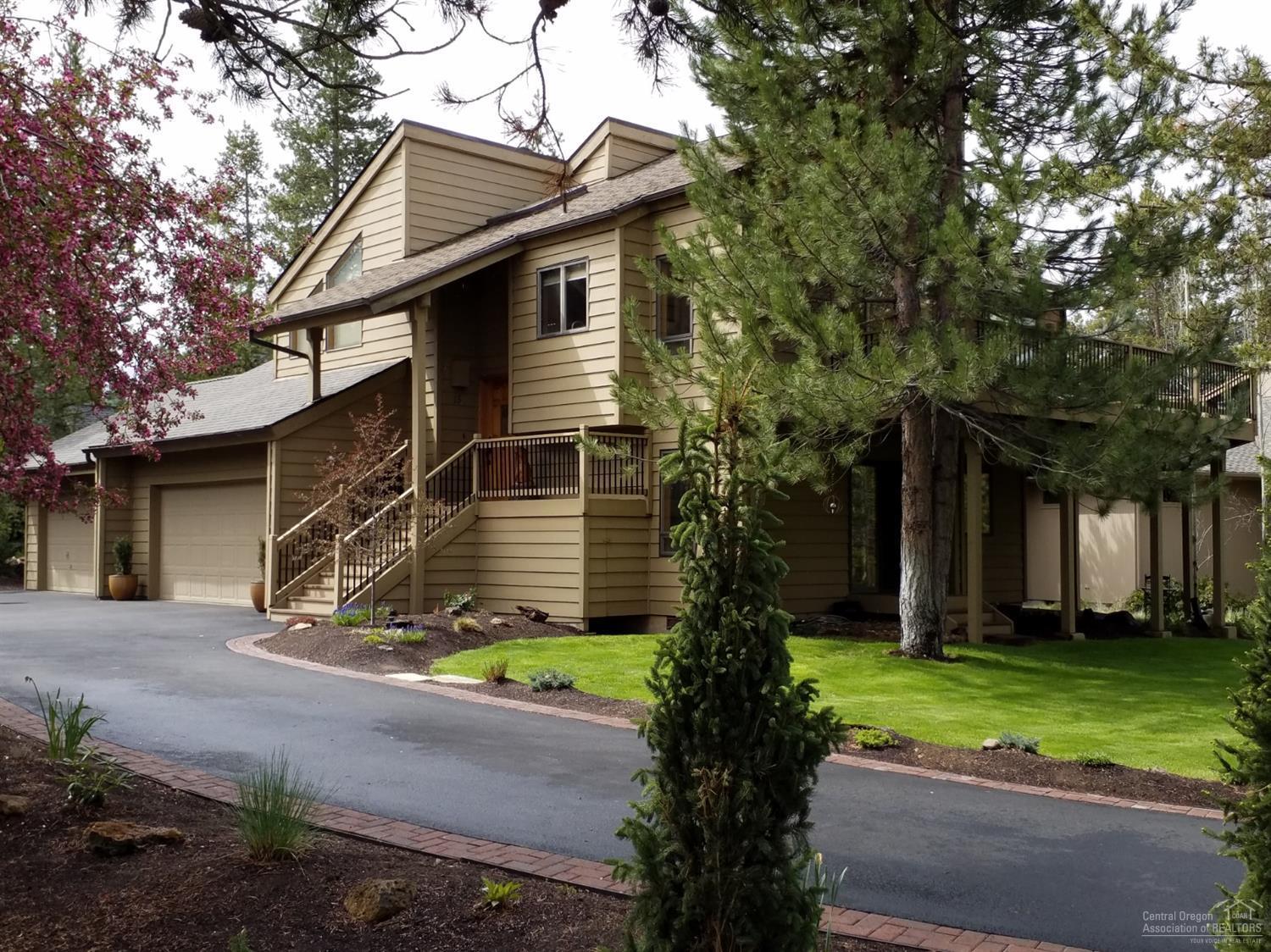 Fairway Crest Village - Residential