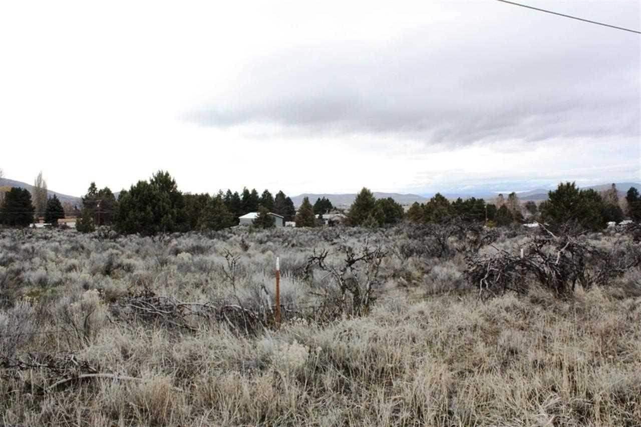 One Acre Residential Lot In The Pine Grove Area. Build Your Dream Home And Enjoy The Mountain Views, Peace And Quiet And Wildlife. Community Fire Suppression Tank Access , Deq Approval For Standard Septic Tank And Close To Town.