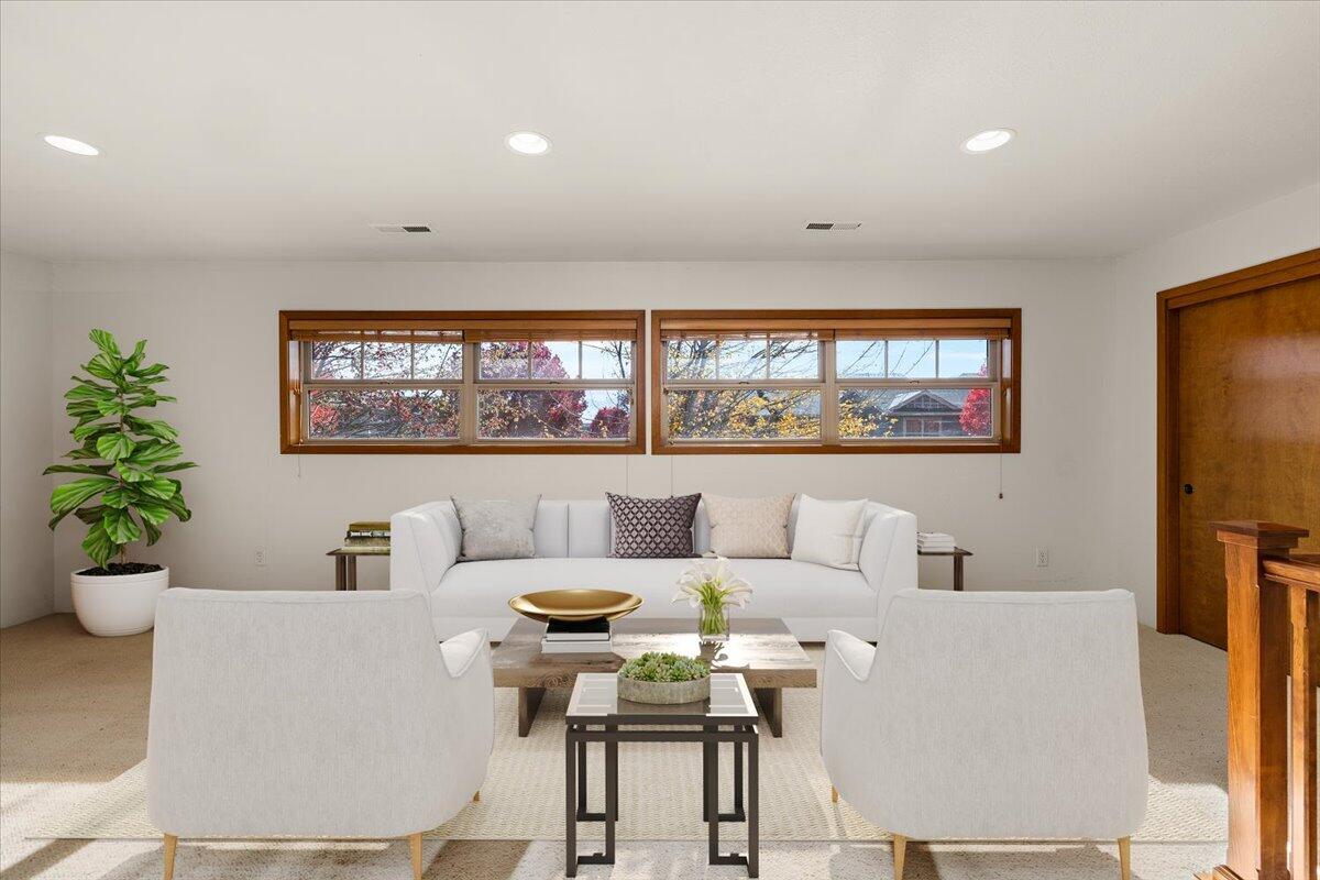 Alderwood Townhomes - Residential