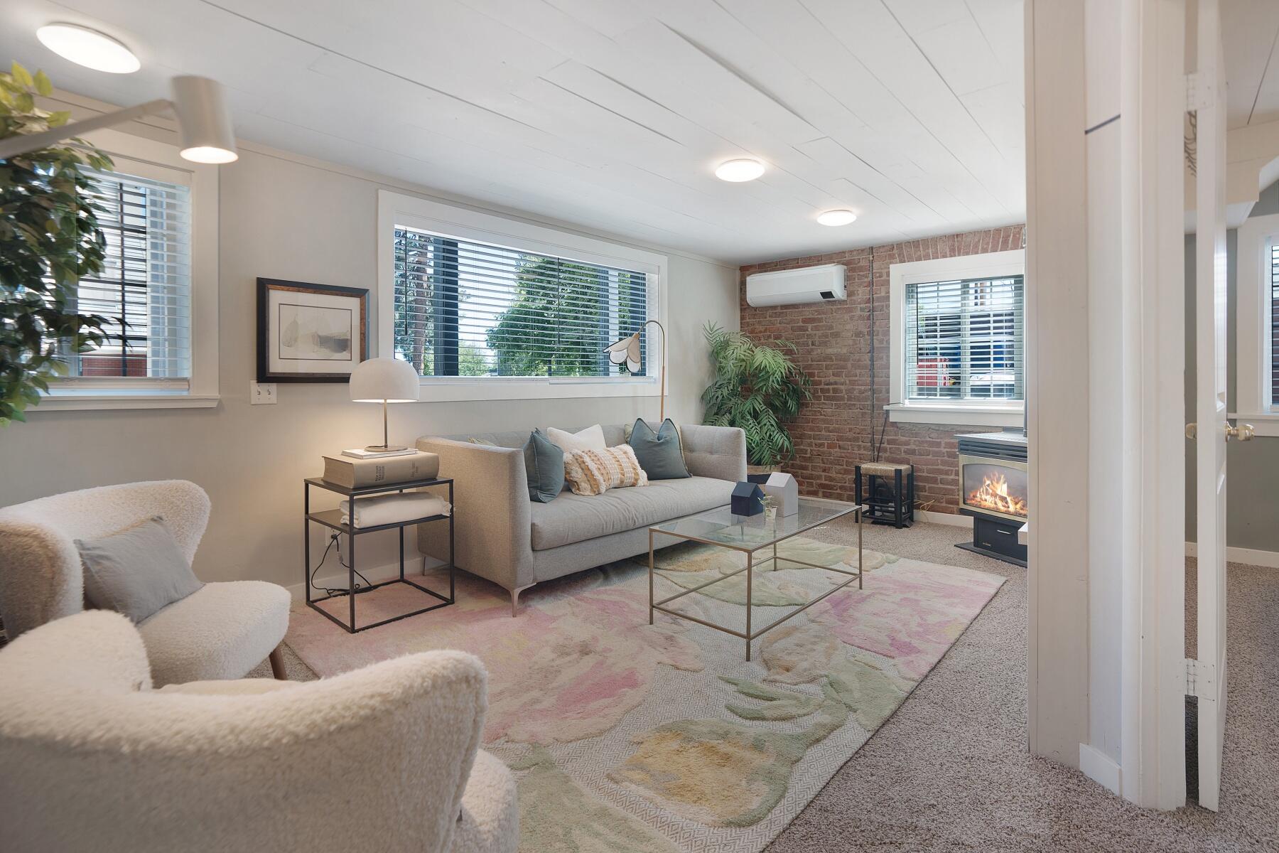 1st Addition Bend Pk - Residential