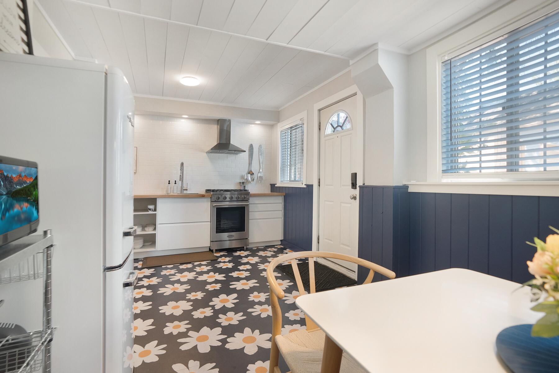 1st Addition Bend Pk - Residential