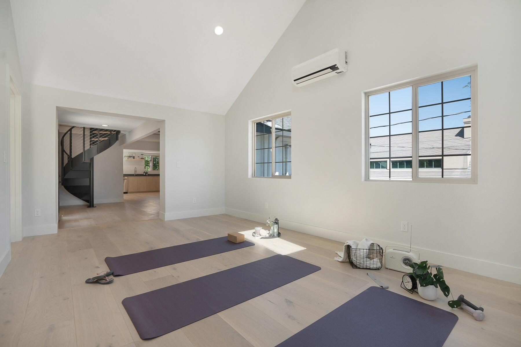 1st Addition Bend Pk - Residential