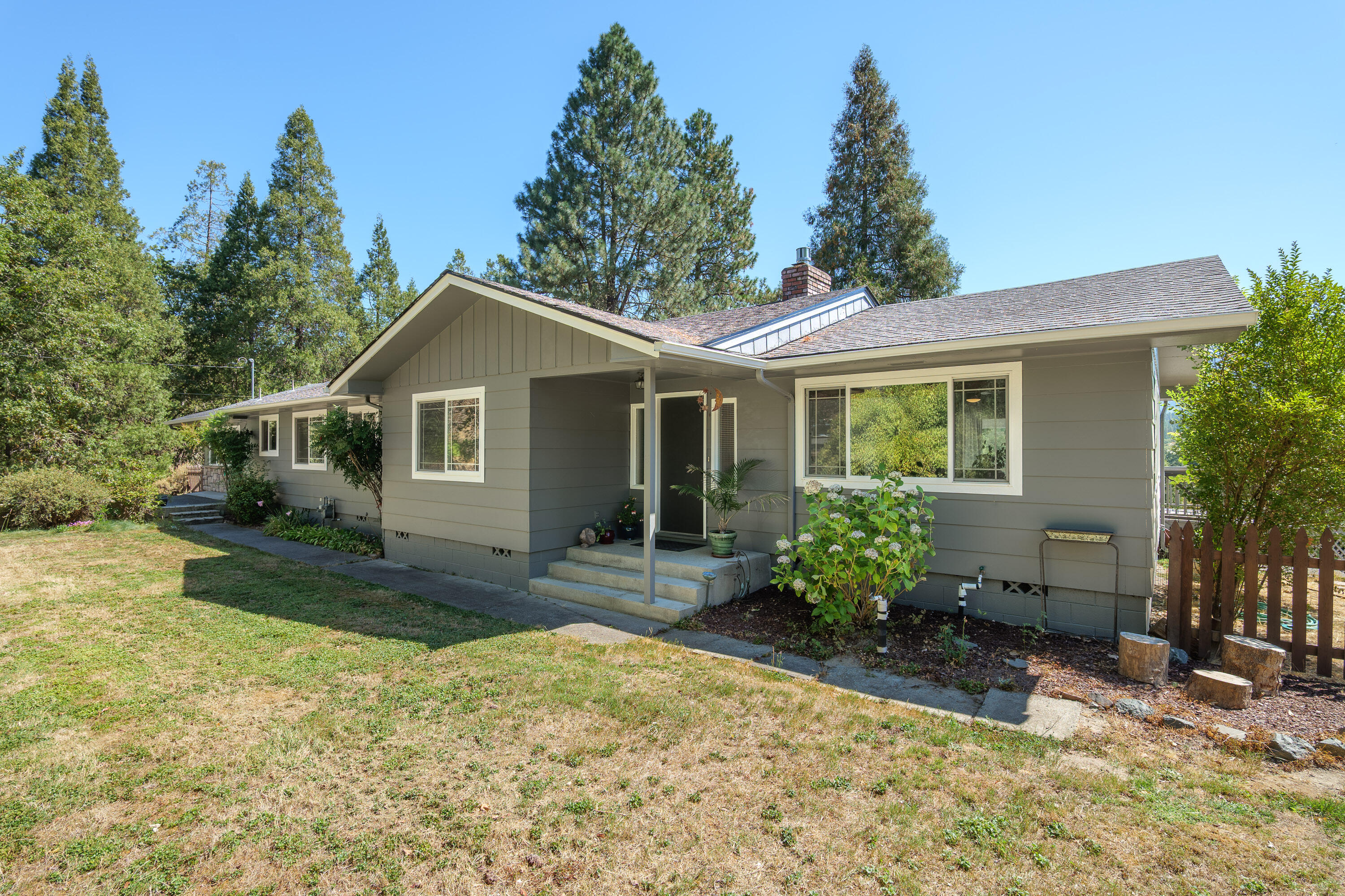 Rogueland Gardens Subdivisiondivsion - Residential