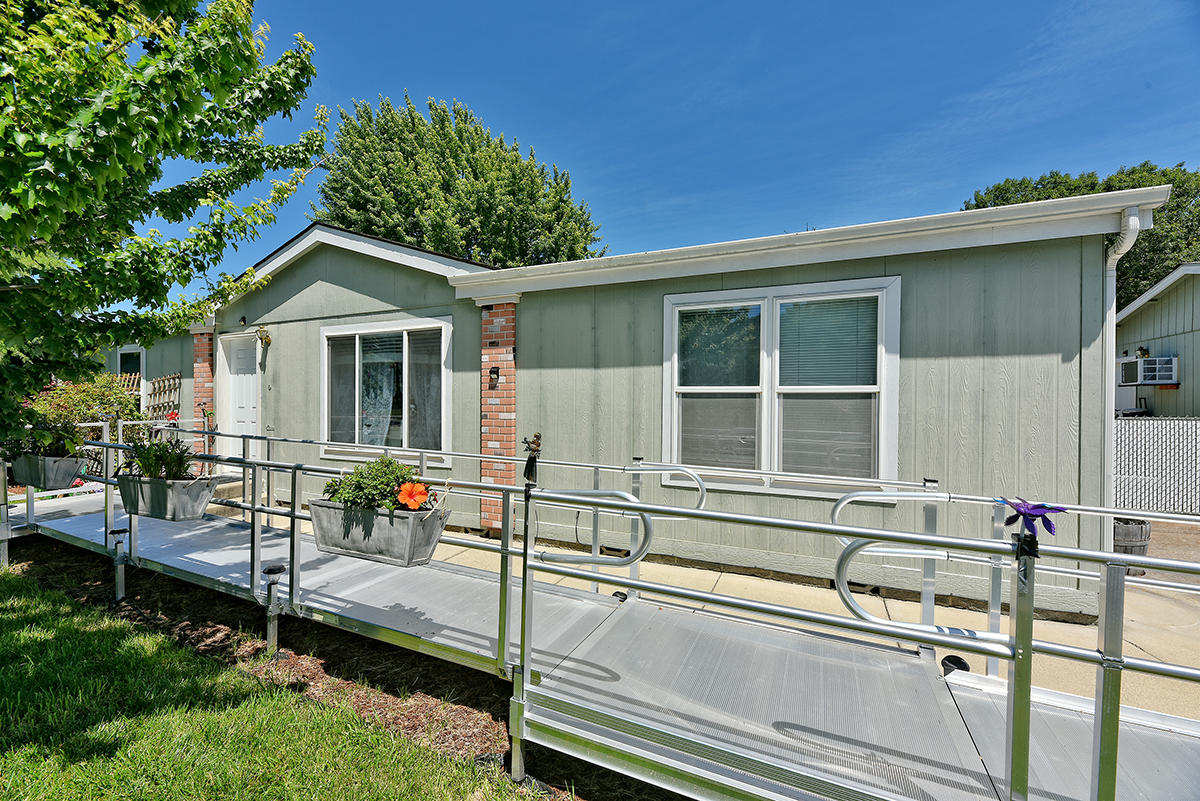 Pacific Crest Estates - Residential