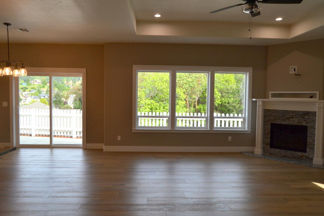 The Pinnacle At Meadow Wood - Residential