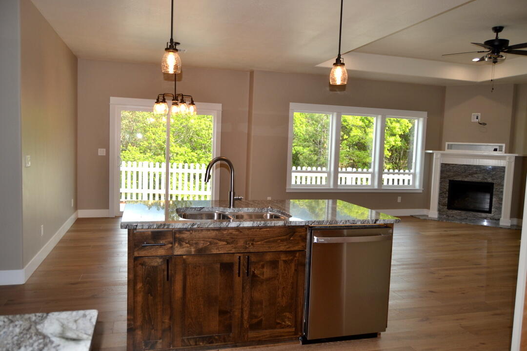 The Pinnacle At Meadow Wood - Residential