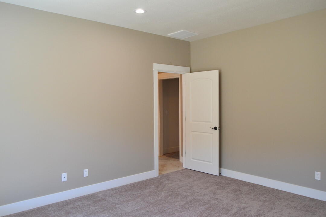 The Pinnacle At Meadow Wood - Residential