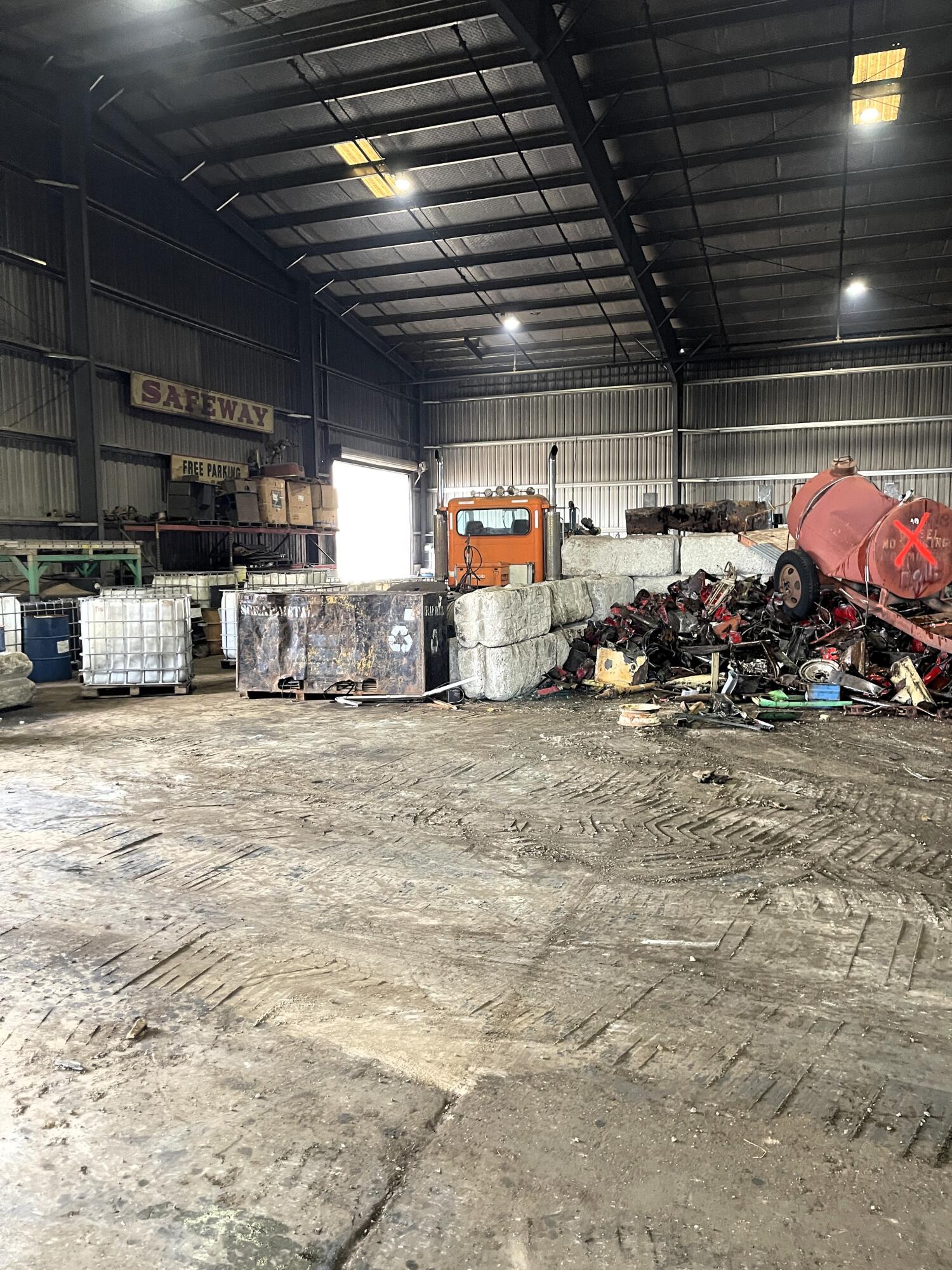 Spalding Commerce Park - Commercial Sale