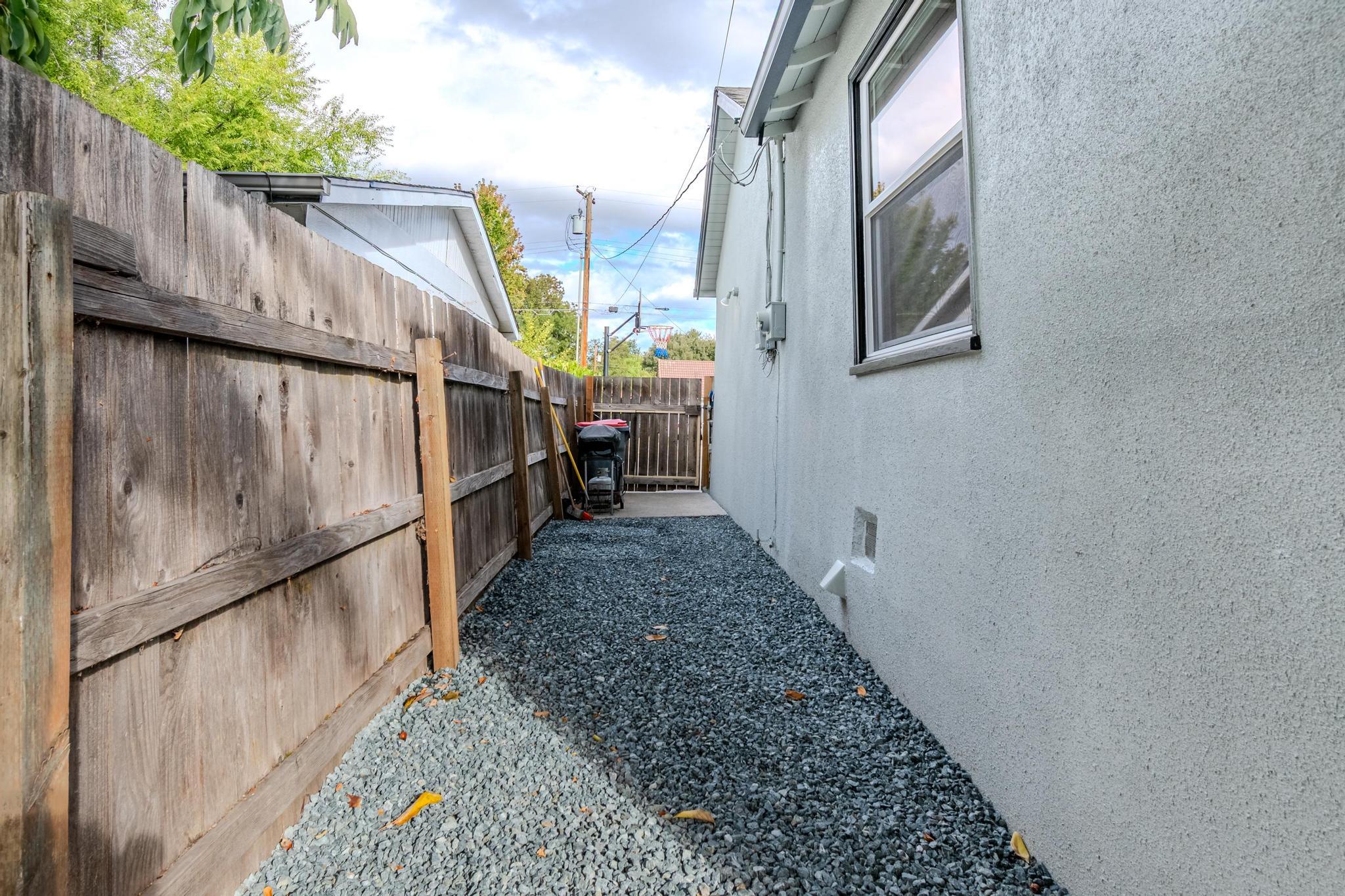Tuttles Second Addition To Medford - Residential