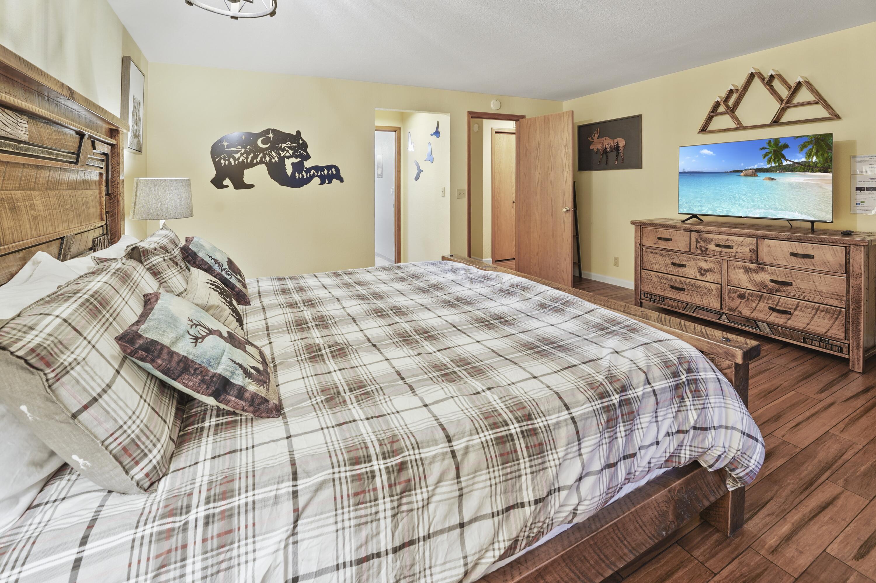 Fairway Crest Village - Residential
