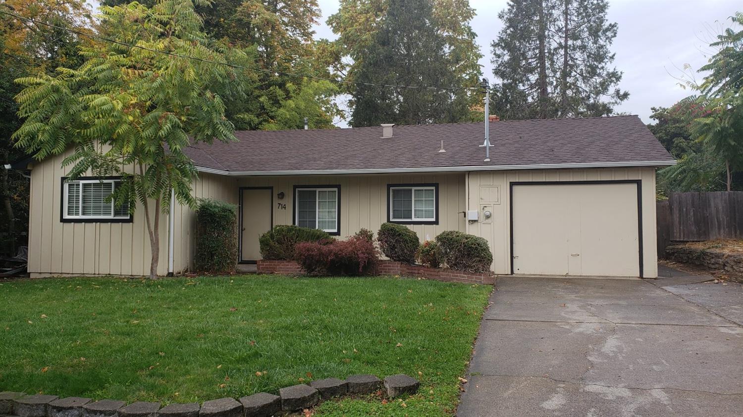 This cutie is located in the NE part of town. Close to city schools and shopping. Newly painted interior, new carpet, new vinyl. Large back yard with room to garden!