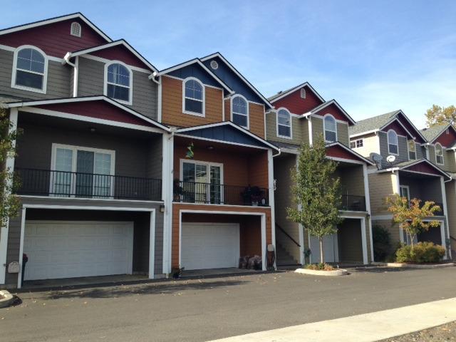 Thurman Courts townhomes just behind Wild River Brewery Co. Seller is motivated. New carpet and some areas have fresh interior paint. This home is an end unit which features 3 bedrooms, 2.5 baths, spacious floor plan which includes granite counter tops, vaulted ceiling in each bedroom, private 7x18 balcony, 2-car over-sized garage (approx. 17x32). Home Owners Association fees are $95.00/mo.