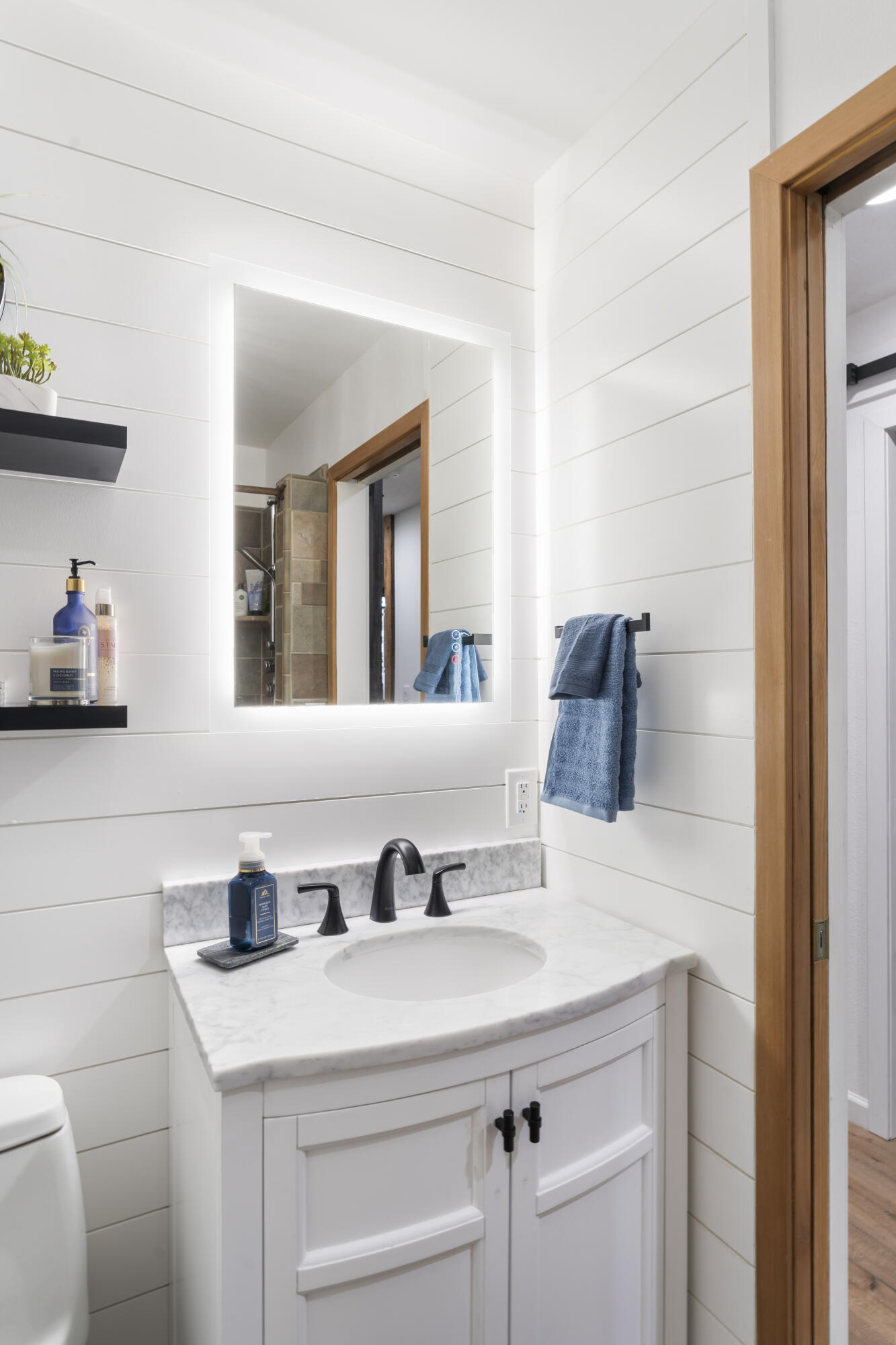 Abbot House Condo - Residential