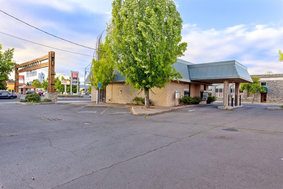 Monroe Hodges - Commercial Sale