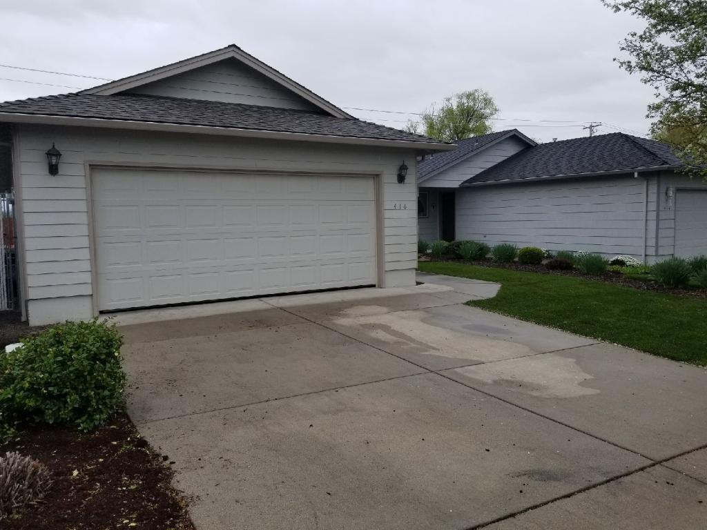 Built in 2000. New paint, new flooring. Vaulted ceiling, open and bright. Close to parks and schools.