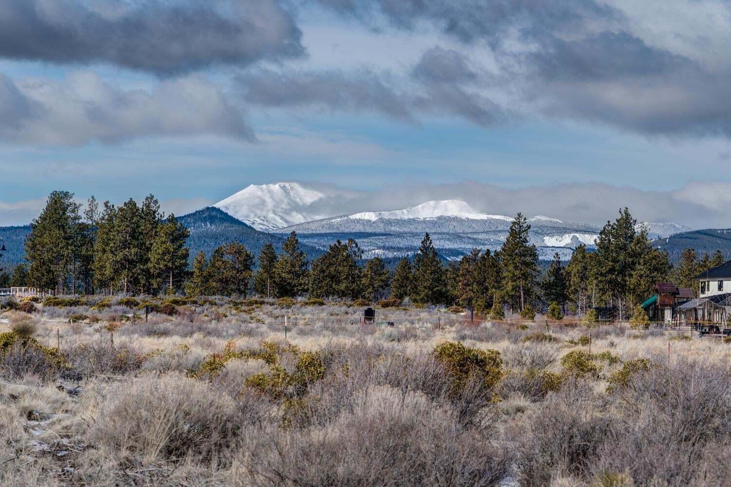 Rare opportunity to own a large 2.5-acre luxury homesite in Bend's premier subdivision, Westgate. Property is located on a secluded cul-de-sac and offers a nearly flat topography for an easy build. Sitting amongst a number of mature and majestic ponderosas, this homesite maintains a feeling of openness and allows for long ranging views of the Central Oregon landscape and incredible buttes and mountains that surround us.	Westgate is a coveted 85-lot development located adjacent to Shevlin Park with miles of hiking and biking trails. Only 3.5 miles to Downtown Bend and less than 25 miles to Mt Bachelor. Residents enjoy trails, access to parks, and within minutes can enjoy fly fishing, golf, hiking, cycling, farmers markets, restaurants & bakeries.