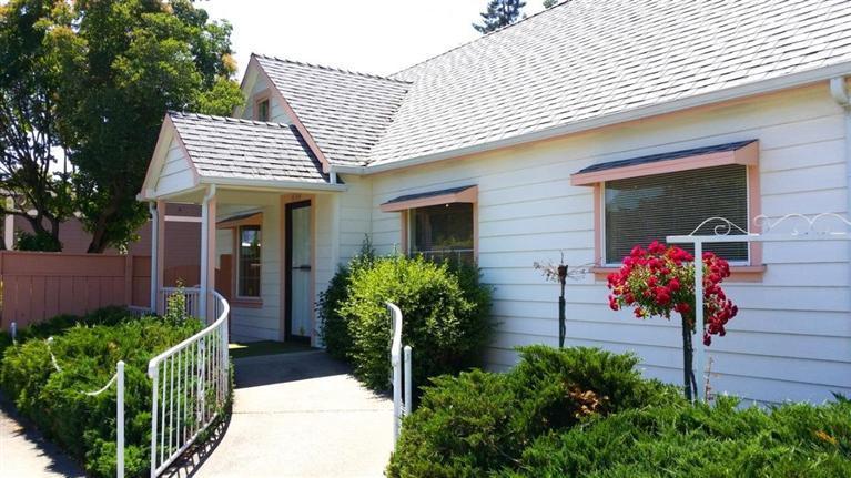 Iconic restaurant property available complete with restaurant equipment! 2319 square foot building completely remodeled and ready for the next restauranteur! Central Business District zoning, on the edge of the historic district of Grants Pass with a prime corner location with large outdoor patio which would lend itself well to outdoor restaurant seating. Alley and on-street parking, fenced yard/patio area for outdoor seating along with the outdoor areas facing 5th and I streets for even more outdoor dining area. This is a great opportunity for someone wishing to open a restaurant, coffee shop, or bakery in the thriving downtown area! The building has been remodeled and is move-in ready in a great downtown location. Upstairs room for office, storage, or bonus room.