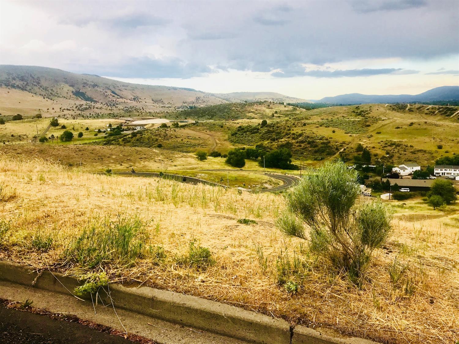 Beautiful lot with gorgeous city and mountain views.