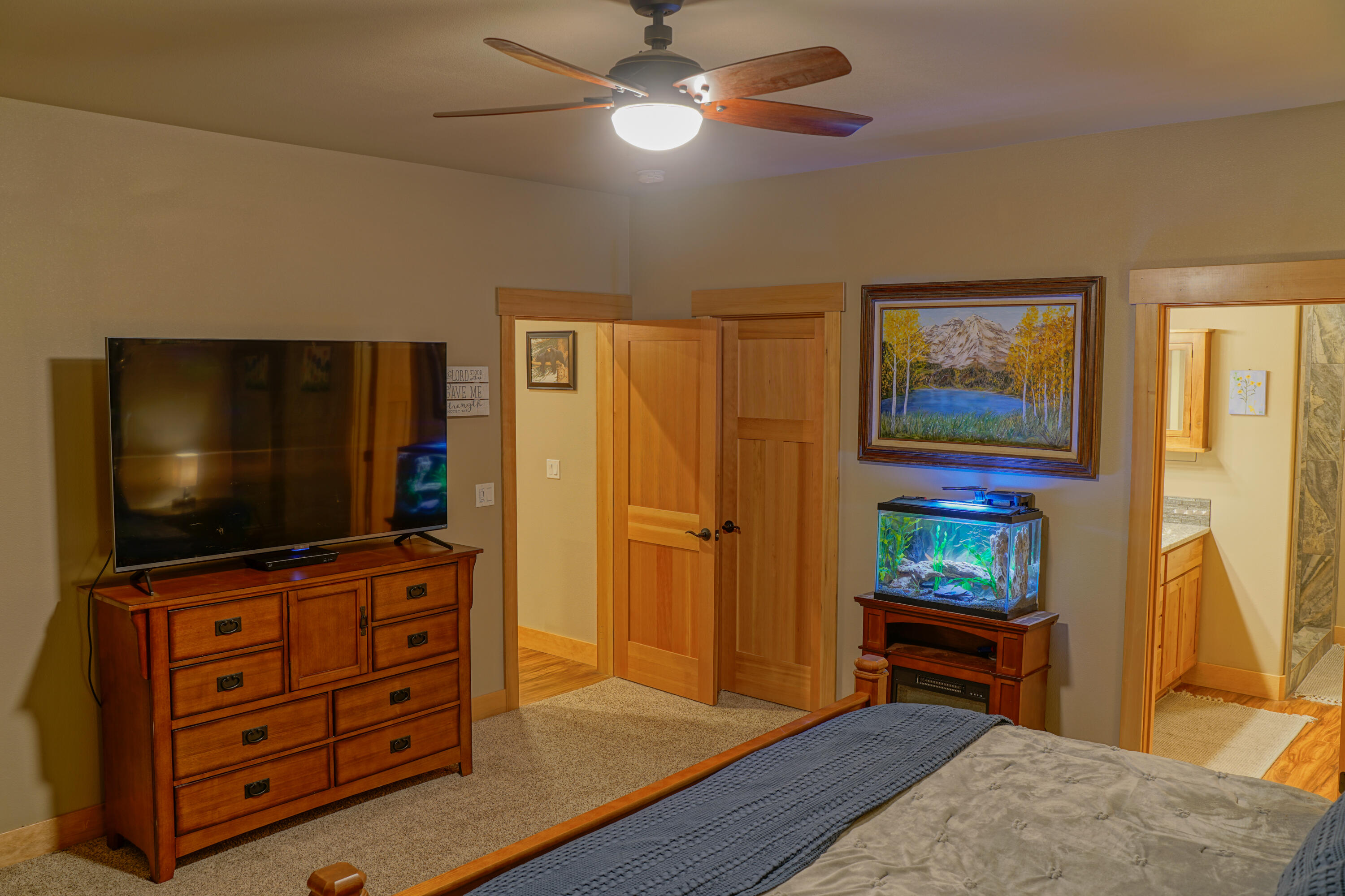 Pinewood Country Est - Residential