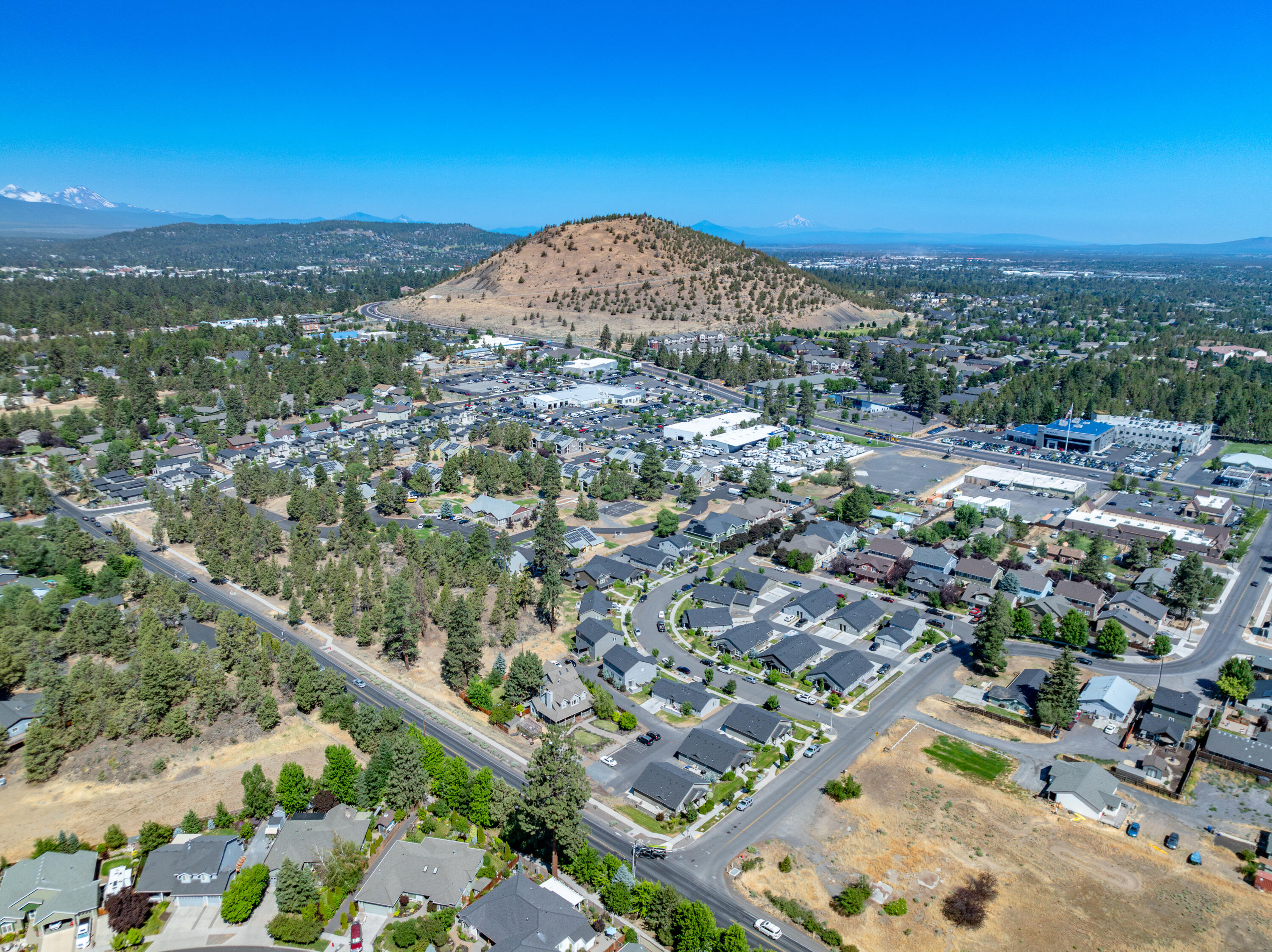 Discover the allure of Clarendon Place, where quaint charm meets modern living in beautiful Bend, Oregon. Nestled on a serene, quiet street, our homes range from cozy 400 square feet to spacious 2200 square feet, offering something for everyone seeking the perfect blend of comfort and style.
Low-maintenance living meets modern style in this inviting 1112 square foot 3-bedroom, 2-bathroom home. The sleek kitchen boasts beautiful quartz countertops, perfect for effortless meal prep. Enjoy the peace of mind that comes with a home designed for easy care and relaxation.
Conveniently located near Pilot Butte, midtown, and East Side shopping, Clarendon Place ensures easy access to everything Bend has to offer. Imagine living just moments away from outdoor adventures and urban conveniences alike.
Don't let this opportunity pass you by.
*Seller offering 3% contribution towards closing costs for full price offer that closes  by 7/15.