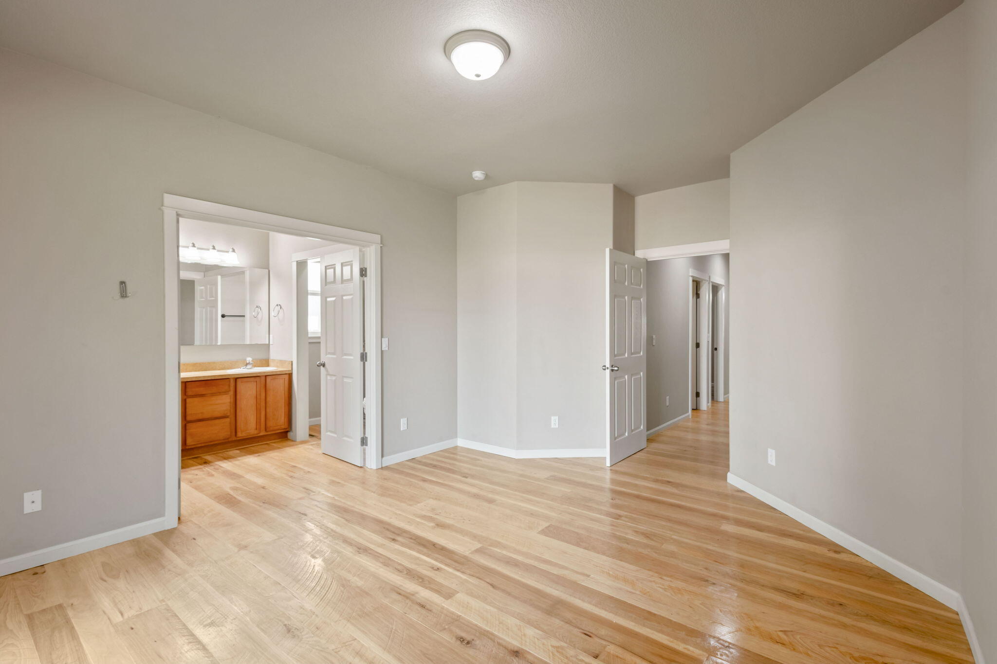 Canal Row - Residential