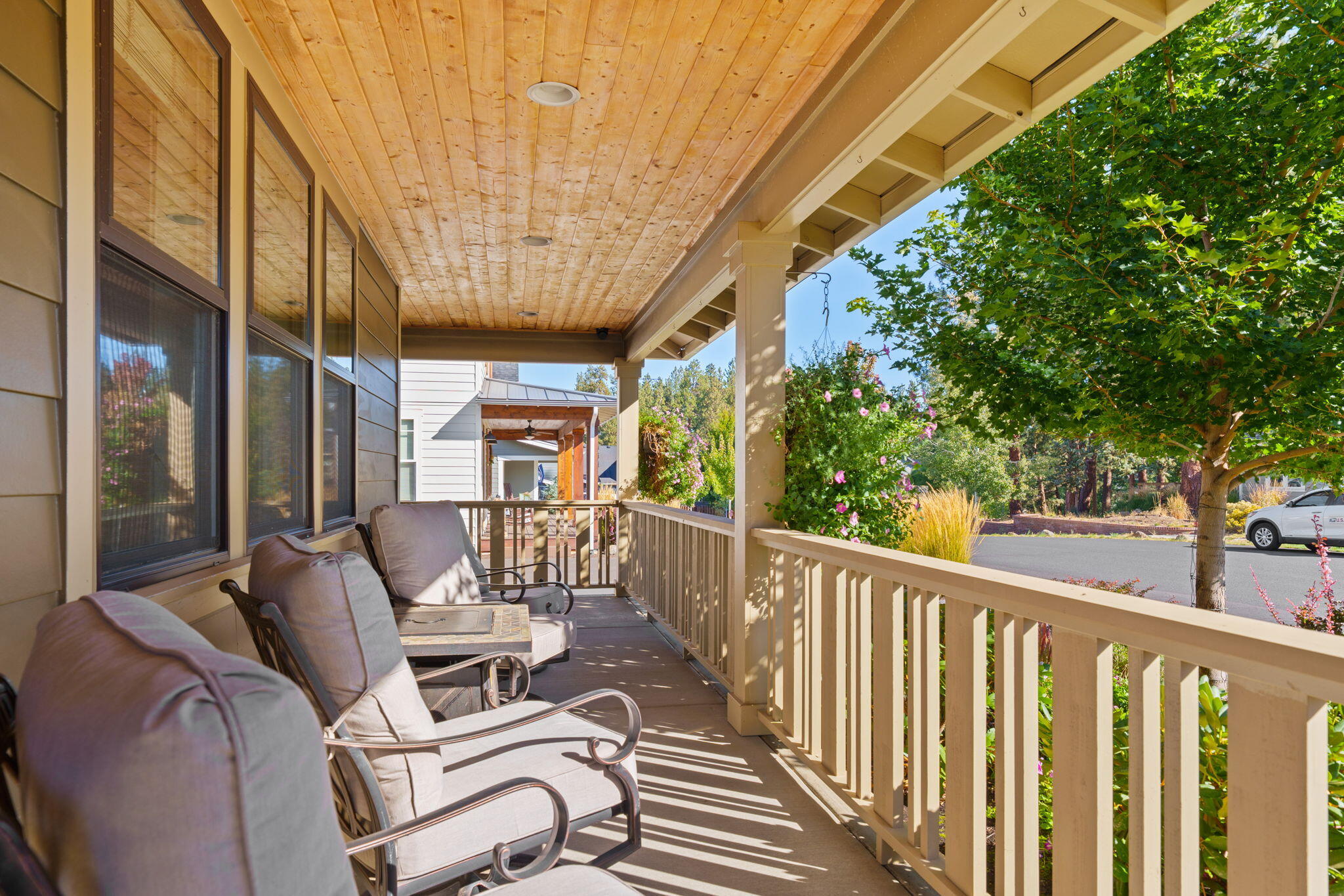 SaddleStone - Residential