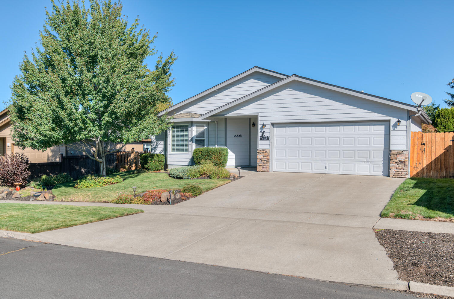Looking for a Bend home just minutes away from all Bends activities, Starting on the East side of Bend working your way to down town for food, fun entertainment. This 3 bedroom 2 bath home with just over 1100 sq. ft awaits you with a landscaped fenced yard, large paver patio for relaxing and entertaining, Bring your pets as there is room to roam on the .14 acre lot. Updates throughout the home with wood style floor, open living room with a wall of windows giving you the natural light to brighten your day. This home is single level living and just minutes from St. Charles and medical way. Come see what this home has to offer living on a dead end road so little traffic.