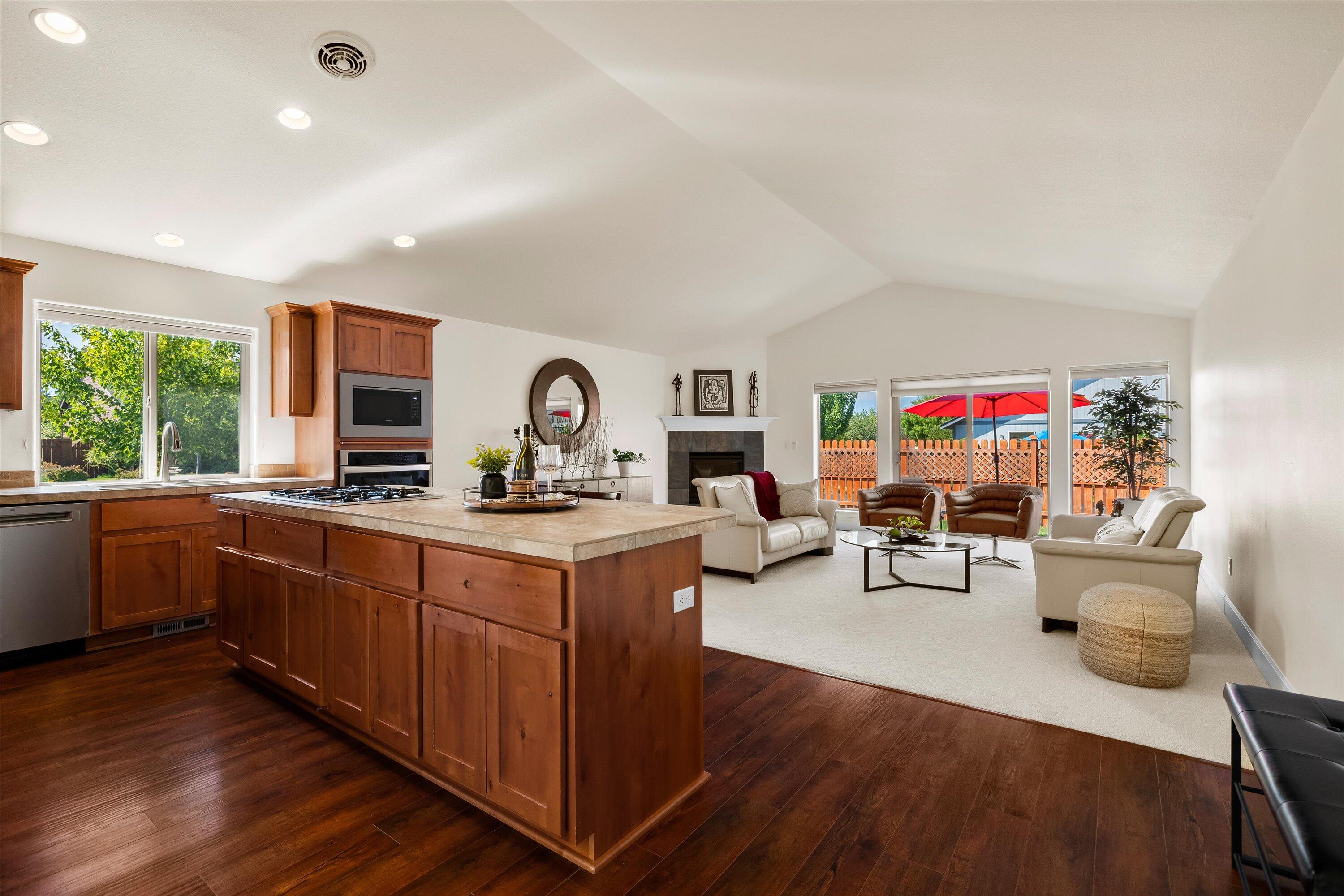 Gardenside - Residential