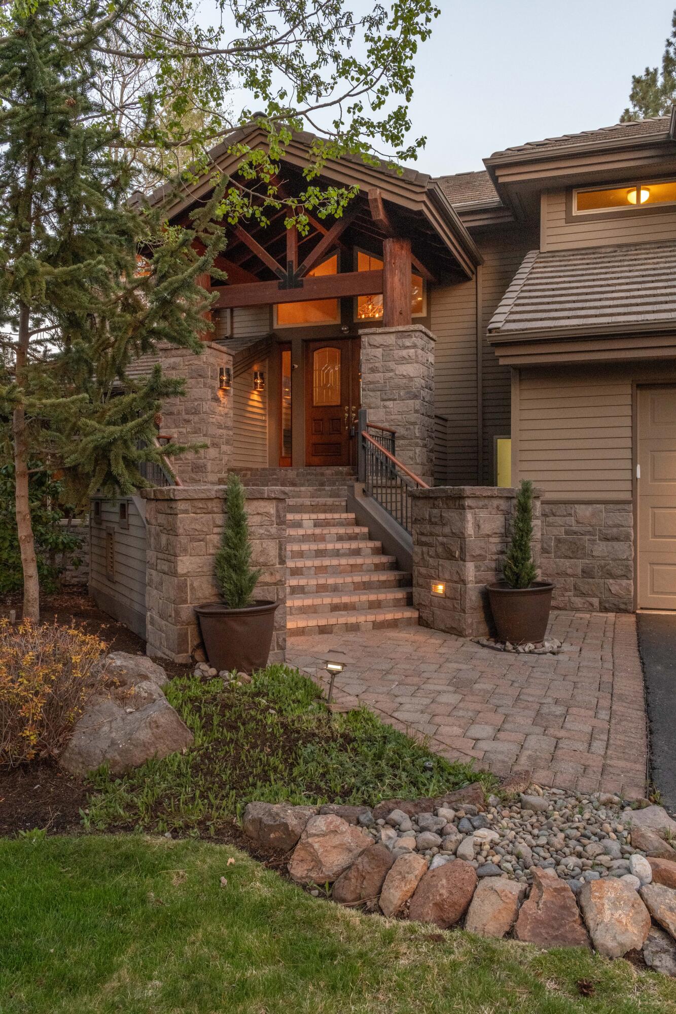 Broken Top - Residential