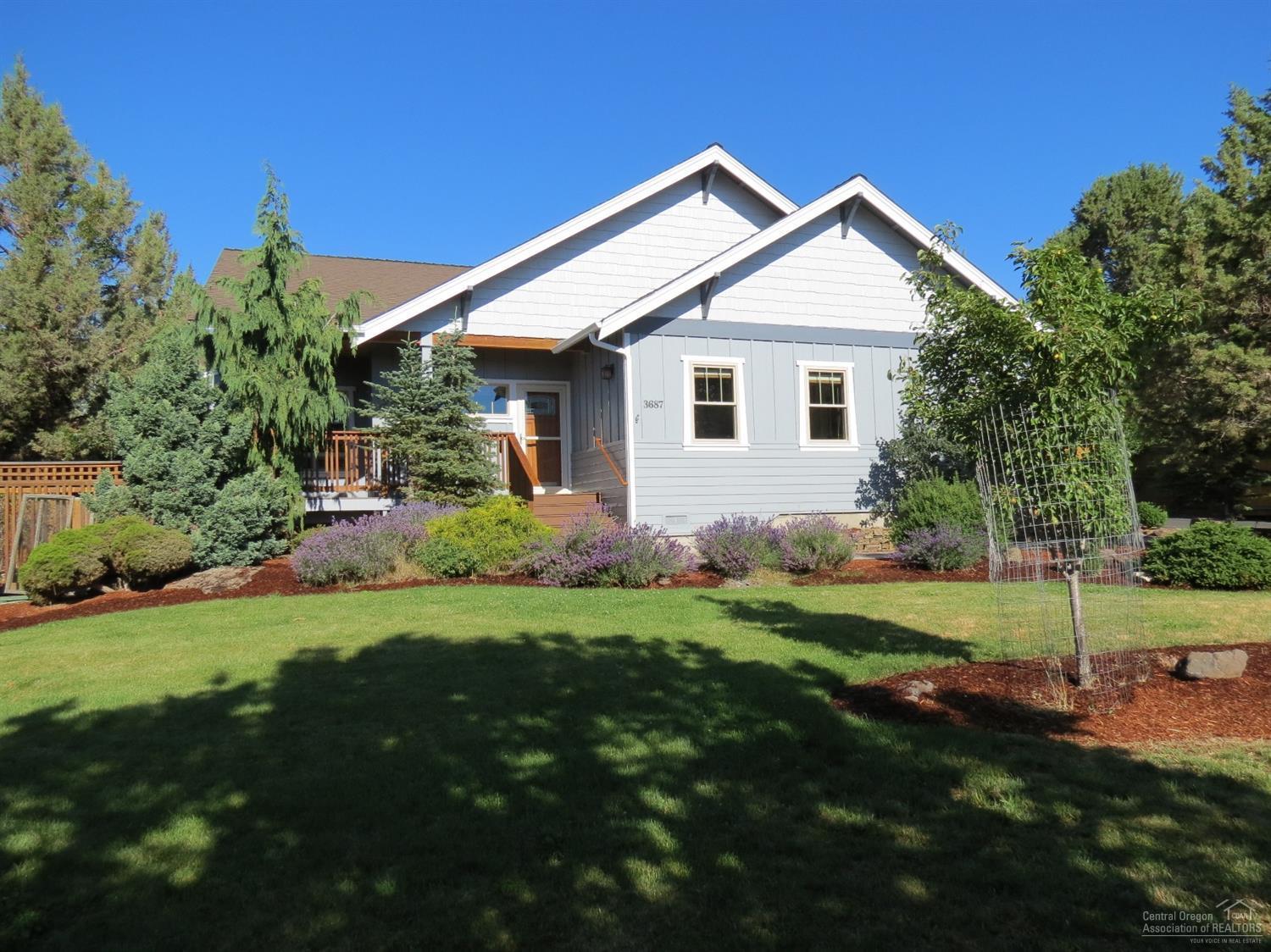 Craftsman home on large .42 acre with open, bright floor plan. Kitchen is open to the great room. Wood floors in the kitchen, cherry cabinets, solid surface counter tops, eating area & an abundance of cabinets. Tiled entry, w/carpet in the bedrooms, master bedroom down w/walk in closet. 4+ beds with 3.5 baths. Tiled shower, soaking tub & dual sinks. Sun room, large craft room, mud room w/utilities & 1/2 bath. Upstairs area for family room or other use, additional bedroom & separate full bath. Room for RVs.