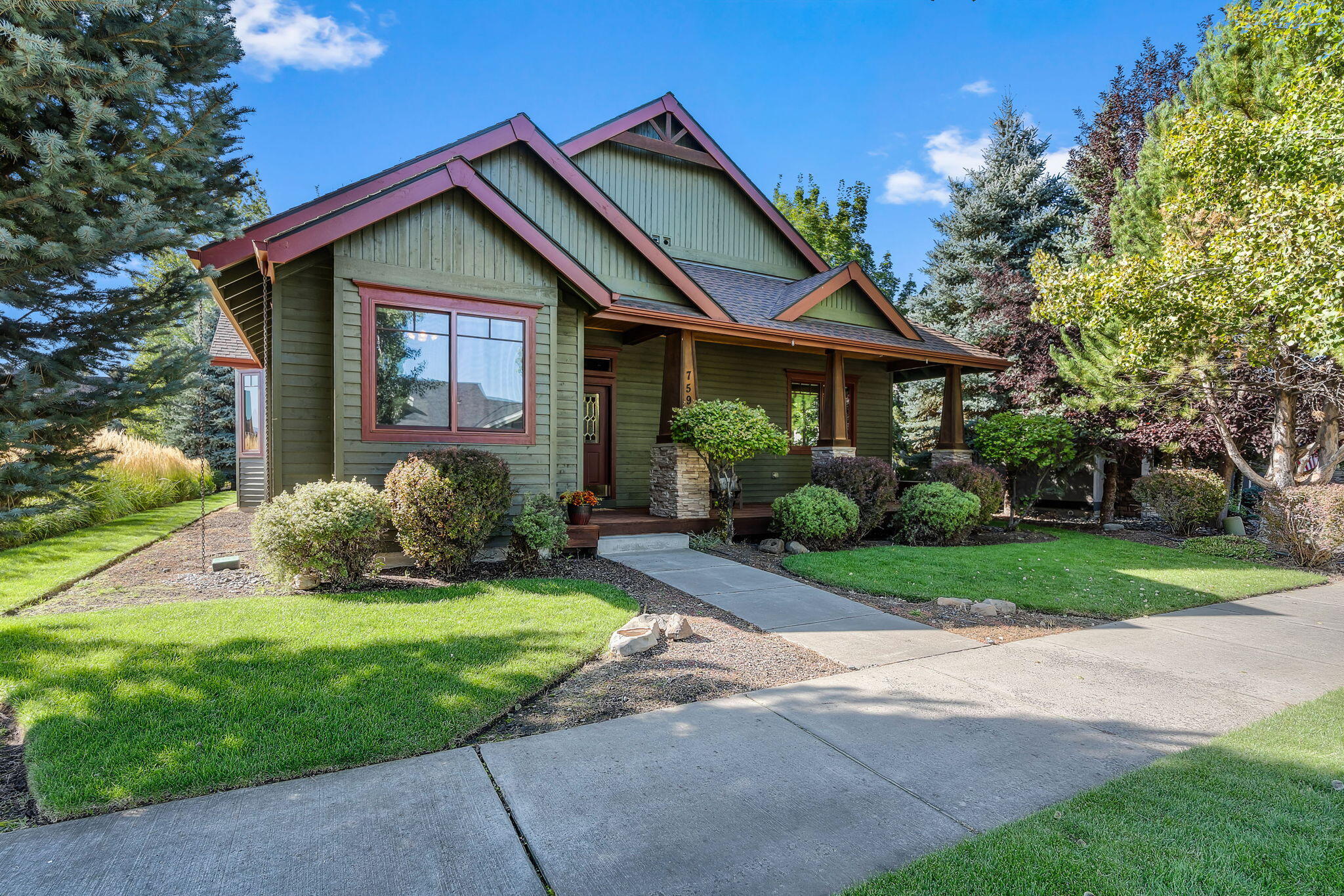 Pine Meadow Vill - Residential