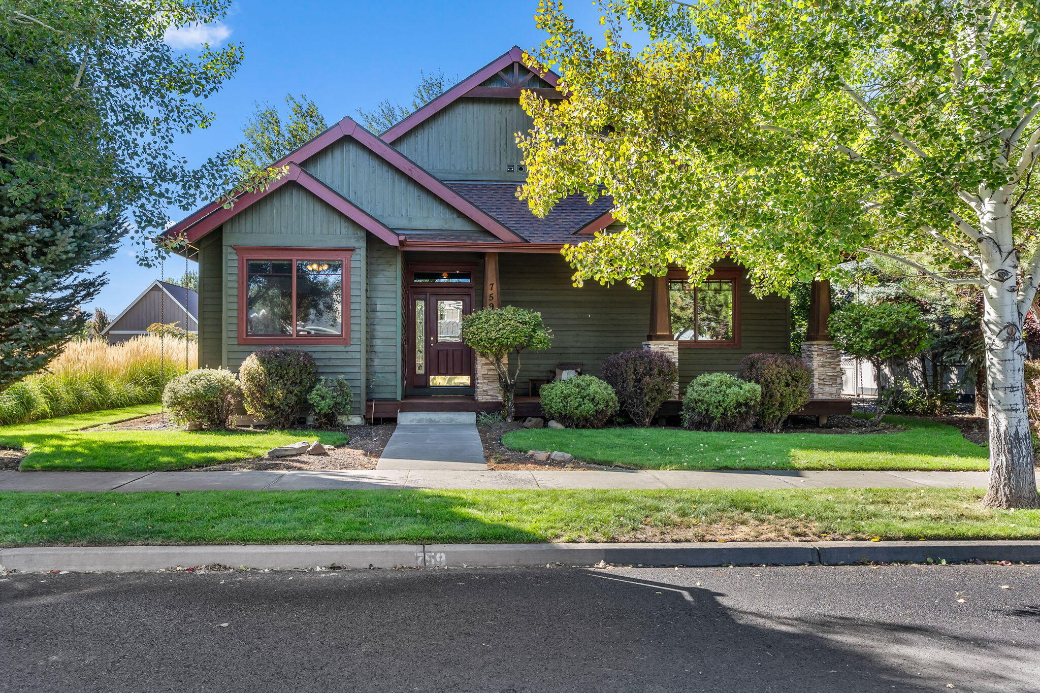 Pine Meadow Vill - Residential