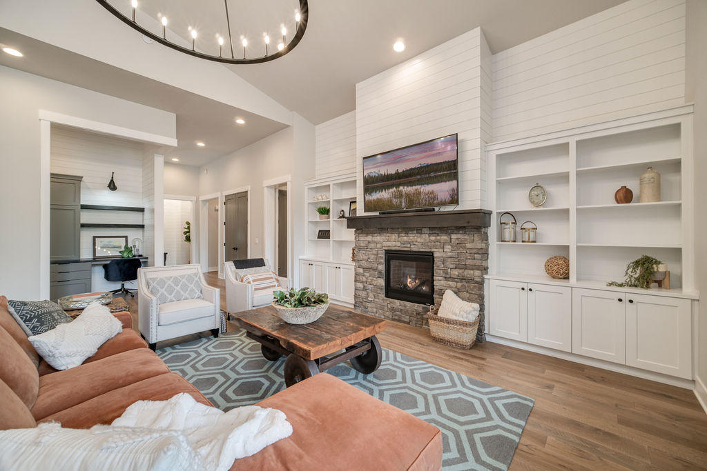 7th Mtn Golf Village - Residential