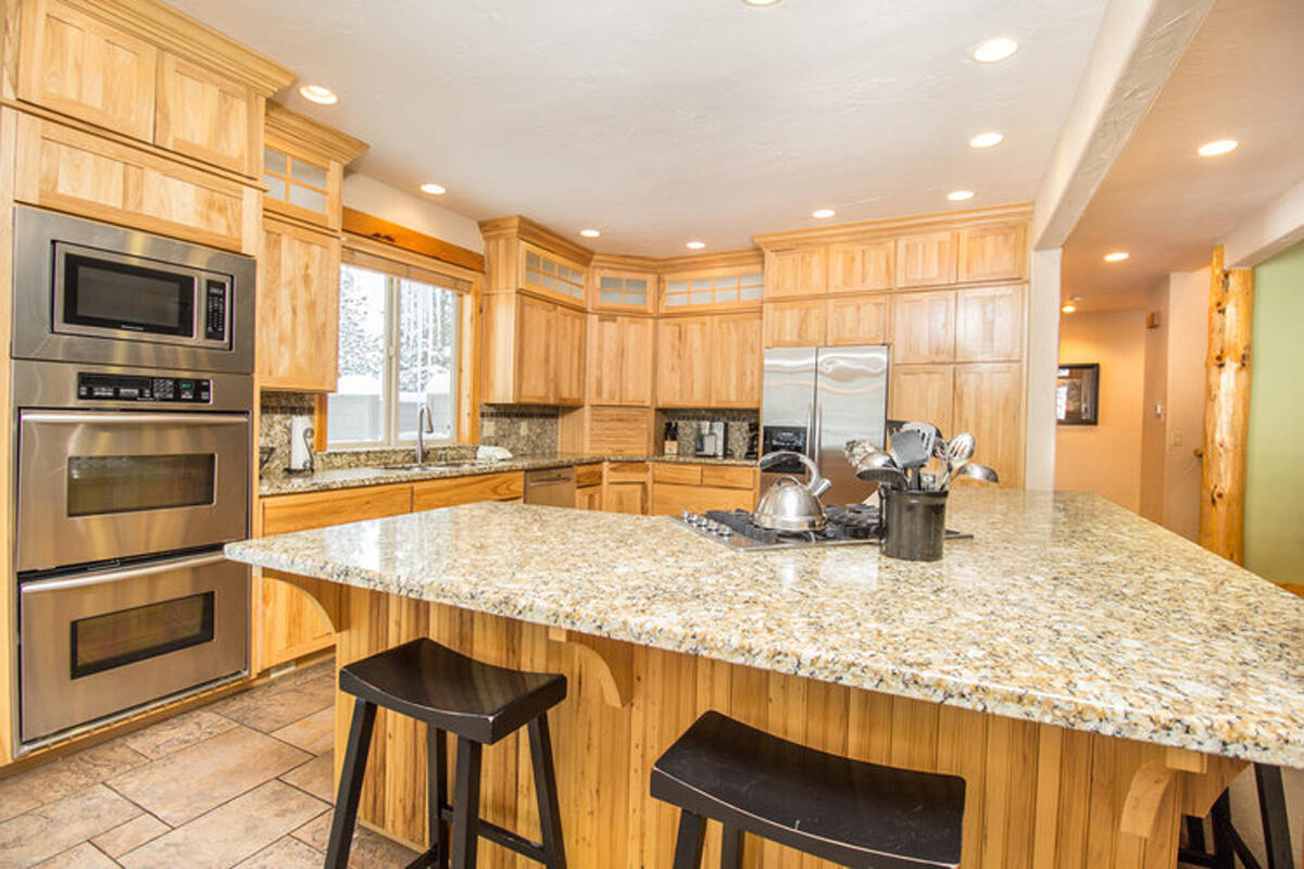 Fairway Crest Village - Residential