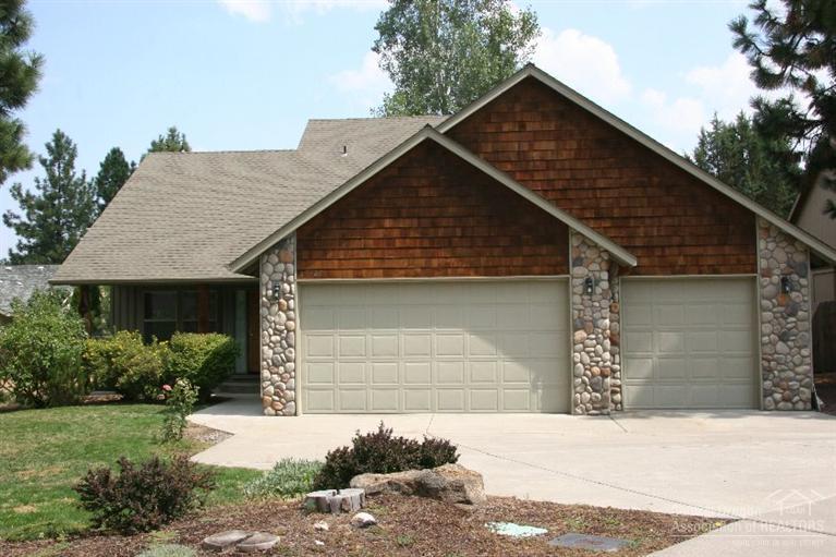 Super neat and tidy home in great Westside family neighborhood of Quail Pine Estates. Close to the Old Mill, Parks and the River Trail. Large open great-room with vaulted ceiling and stone fireplace. Cheerful kitchen with wood floors, hickory cabinets, gas cooktop, granite countertops and breakfast bar. Master Bedroom on the main level with walk-in closet and two additional bedrooms upstairs. Separate laundry room, huge framed attic for storing Holiday Decorations, etc. and a THREE CAR GARAGE!