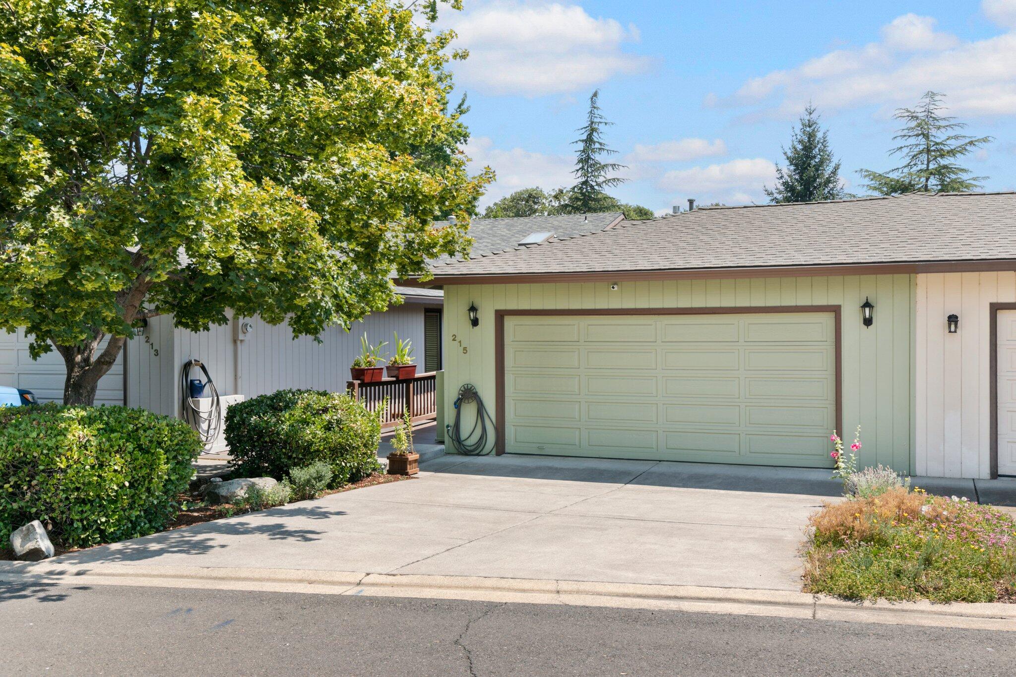Medford Heights Townhouses Subdivision - Residential